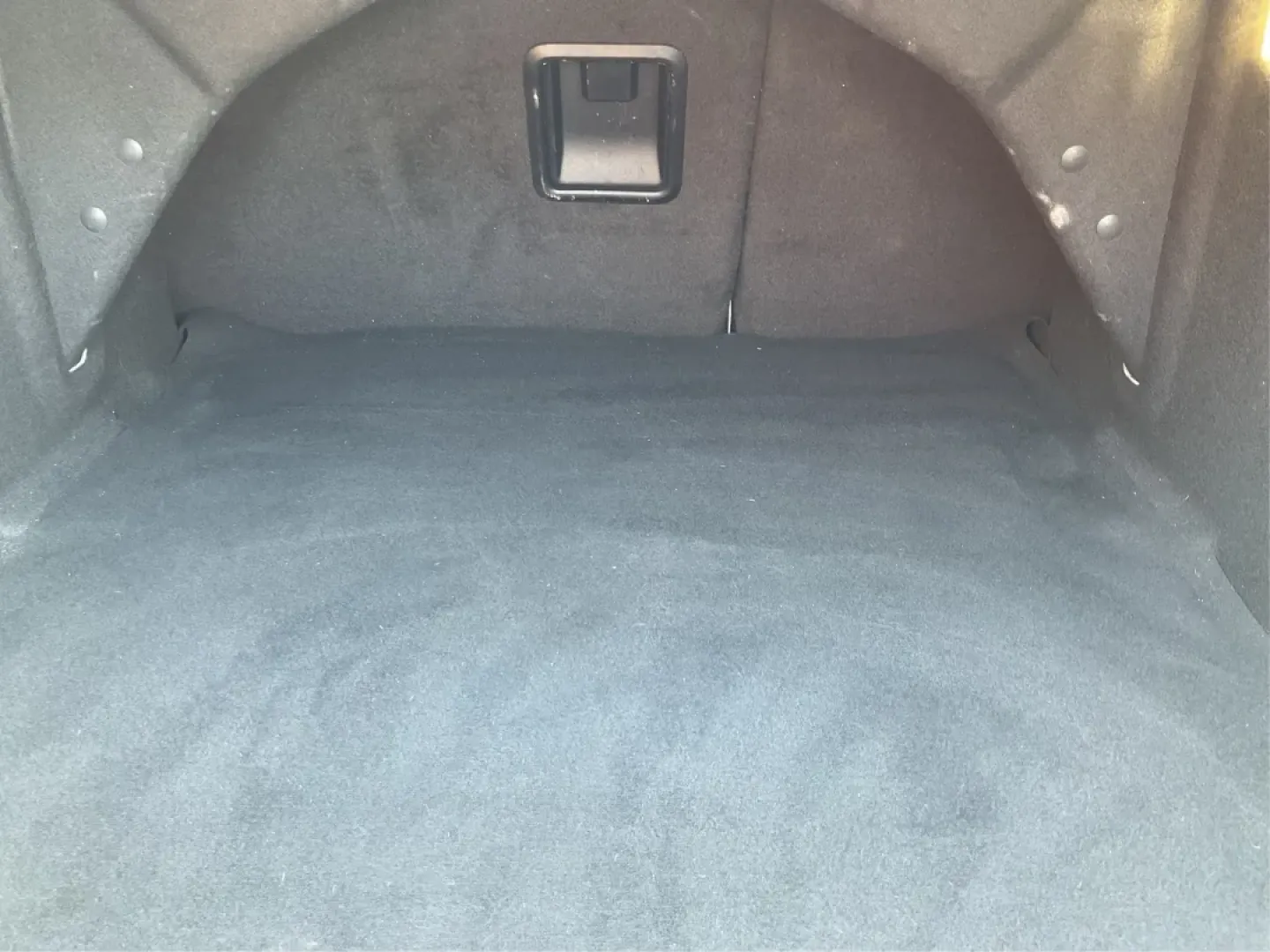 2015 Lincoln MKZ Base (3LN6L2GKXFR) with an Other engine, located at 1230 East Main St, Xenia, OH, 45385, (937) 908-9800, 39.688026, -83.910172 - **Discover the 2015 Lincoln MKZ: Your Ideal Blend of Luxury and Affordability!** <br /> <br /> Are you searching for a stylish, reliable vehicle that won't break the bank? Look no further than the 2015 Lincoln MKZ, available now at Advantage Car and Credit in Fairborn, OH. This stunning vehicle is p - Photo#12