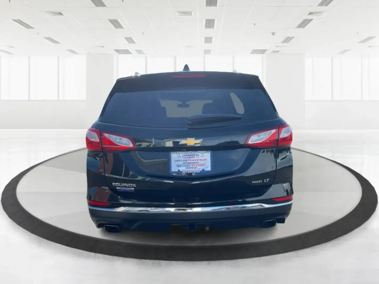 2018 Chevrolet Equinox LT (3GNAXTEX4JL) with an 2L I-4 gasoline direct injection engine, located at 4508 South Dixie Dr, Moraine, OH, 45439, (937) 908-9800, 39.689976, -84.218452 - **Explore Your Next Adventure with the 2018 Chevrolet Equinox LT!** <br /> <br /> Are you ready to elevate your lifestyle with a vehicle that's perfect for family trips, weekend getaways, or even your daily commute? Look no further than the stunning 2018 Chevrolet Equinox LT, now available at Advant - Photo#3