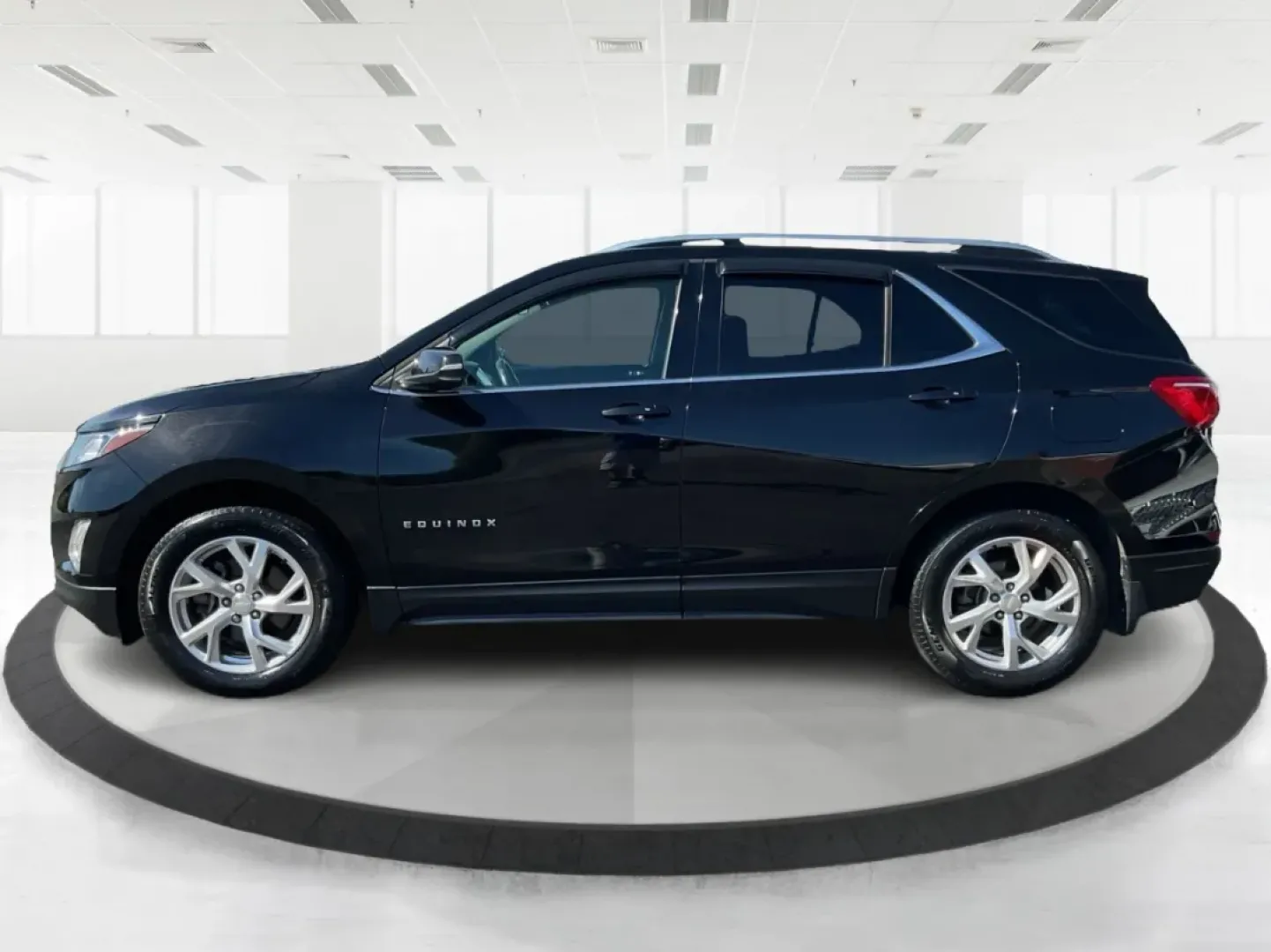 2018 Chevrolet Equinox LT (3GNAXTEX4JL) with an 2L I-4 gasoline direct injection engine, located at 4508 South Dixie Dr, Moraine, OH, 45439, (937) 908-9800, 39.689976, -84.218452 - **Explore Your Next Adventure with the 2018 Chevrolet Equinox LT!** <br /> <br /> Are you ready to elevate your lifestyle with a vehicle that's perfect for family trips, weekend getaways, or even your daily commute? Look no further than the stunning 2018 Chevrolet Equinox LT, now available at Advant - Photo#5