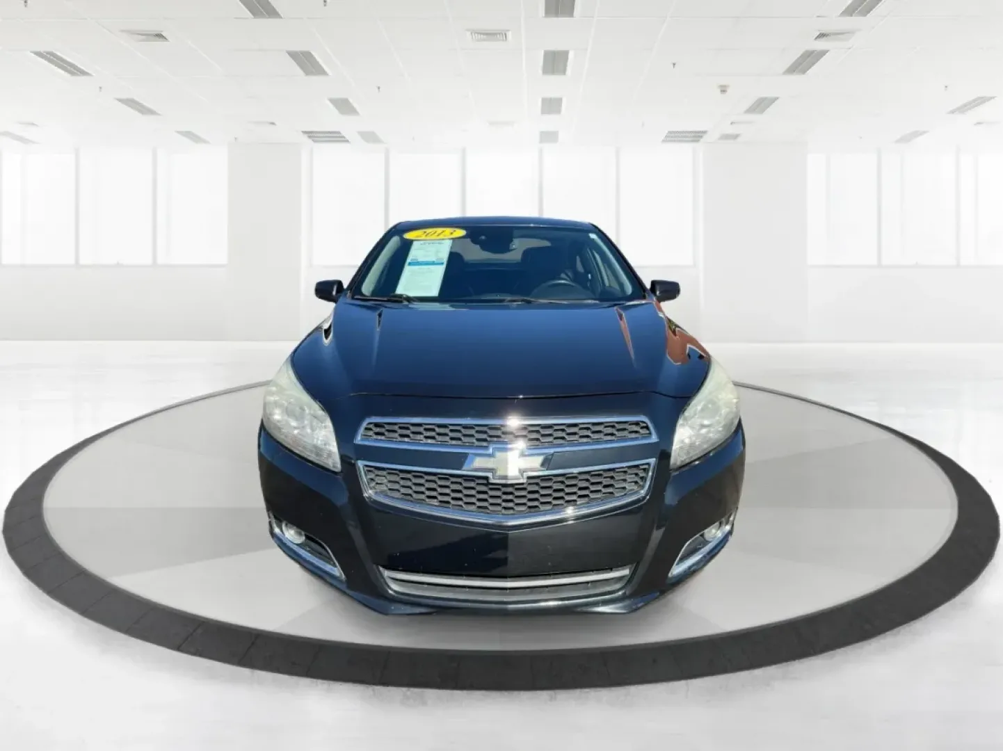 2013 Chevrolet Malibu 2LT (1G11E5SA7DF) with an ECOTEC 2.5L I-4 gasoline direct injection engine, located at 1951 S Dayton Lakeview Rd., New Carlisle, OH, 45344, (937) 908-9800, 39.890999, -84.050255 - **Discover the Perfect Balance of Comfort and Style with the 2013 Chevrolet Malibu at Advantage Car and Credit - New Carlisle!**<br /> <br /> Are you looking for a reliable sedan that perfectly blends style, comfort, and performance? The 2013 Chevrolet Malibu 2LT is designed for those who appreciate - Photo#7