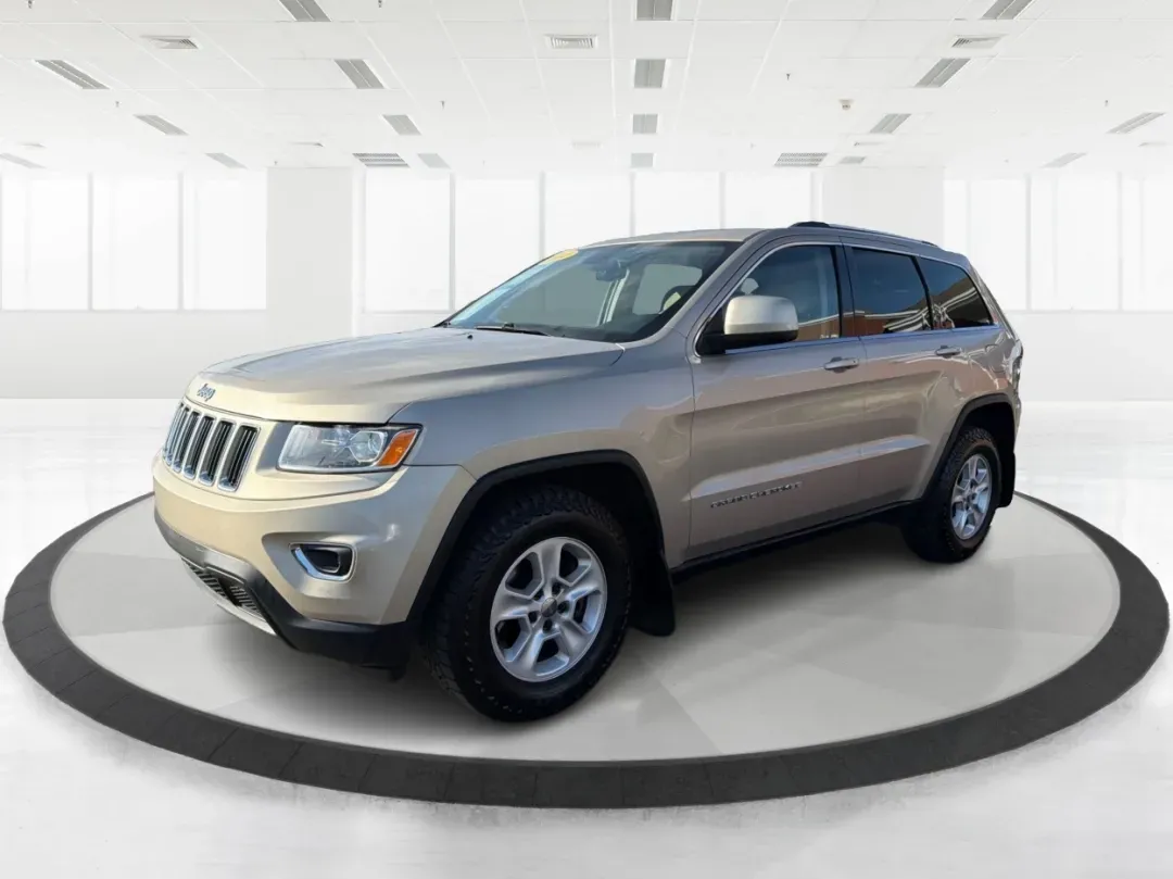 2014 Jeep Grand Cherokee Laredo (1C4RJFAG0EC) with an 3.6L V-6 DOHC engine, located at 1184 Kauffman Ave, Fairborn, OH, 45324, (937) 908-9800, 39.807072, -84.030914 - ### Conquer Every Adventure with the 2014 Jeep Grand Cherokee Laredo Ideal for Every Lifestyle!<br /> <br /> Are you ready to elevate your driving experience? Whether you're navigating the hustle and bustle of city life in Riverside, OH, or embarking on thrilling weekend getaways, the 2014 Jeep Gra - Photo#8