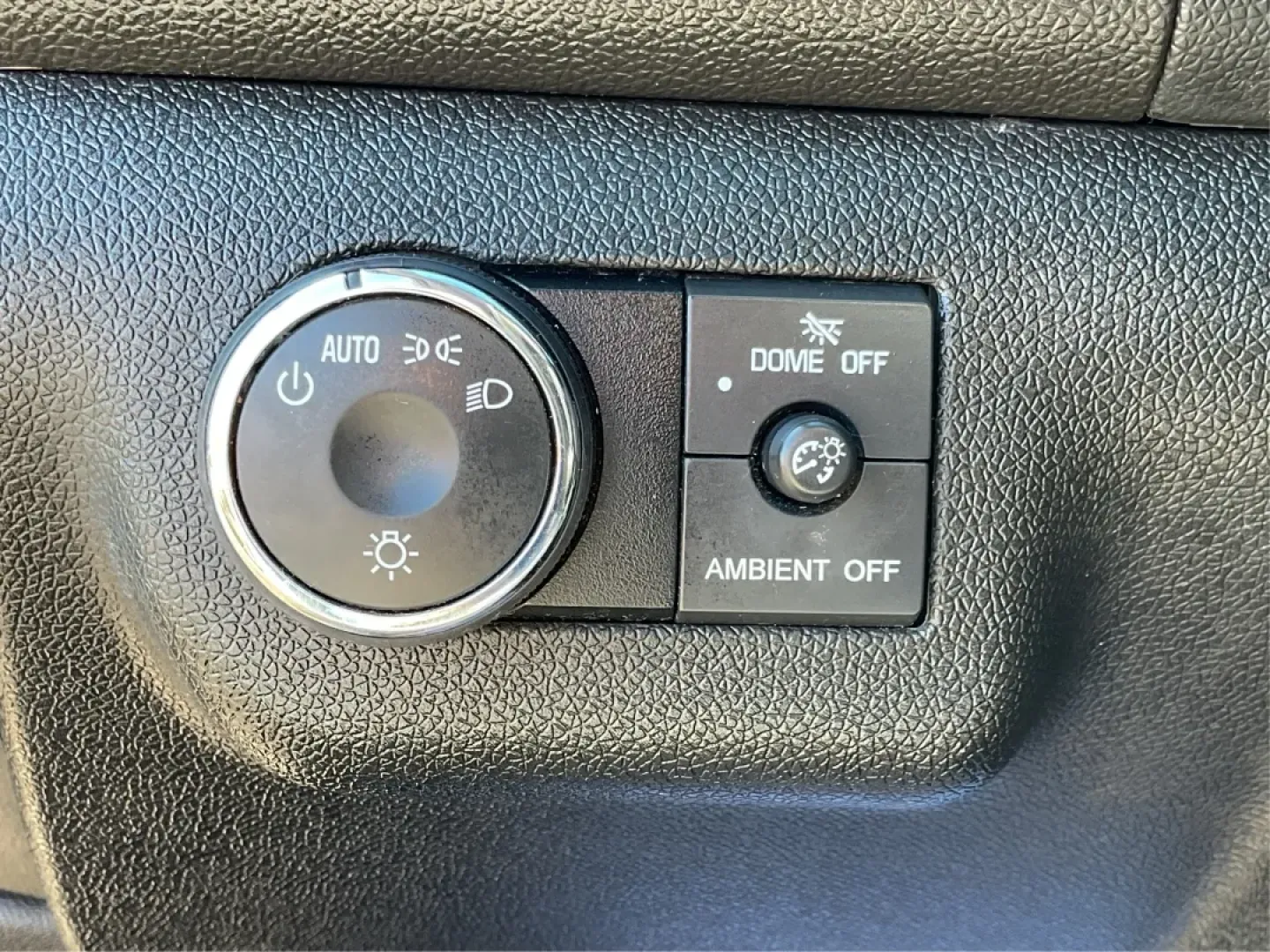 2016 Buick Enclave Leather (5GAKVBKDXGJ) with an 3.6L V-6 gasoline direct injection engine, located at 1099 N County Rd 25A , Troy, OH, 45373, (937) 908-9800, 40.057079, -84.212883 - **Adventure Awaits with the 2016 Buick Enclave Ideal for Families and Road Trips!**<br /> <br /> Are you ready to embark on your next family adventure or weekend getaway? The 2016 Buick Enclave is the perfect vehicle to meet all your needs, combining spaciousness, comfort, and advanced features to - Photo#17