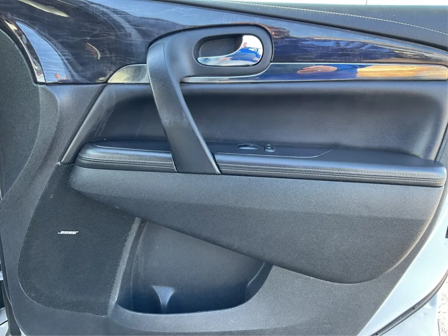 2016 Buick Enclave Leather (5GAKVBKDXGJ) with an 3.6L V-6 gasoline direct injection engine, located at 1099 N County Rd 25A , Troy, OH, 45373, (937) 908-9800, 40.057079, -84.212883 - **Adventure Awaits with the 2016 Buick Enclave Ideal for Families and Road Trips!**<br /> <br /> Are you ready to embark on your next family adventure or weekend getaway? The 2016 Buick Enclave is the perfect vehicle to meet all your needs, combining spaciousness, comfort, and advanced features to - Photo#20