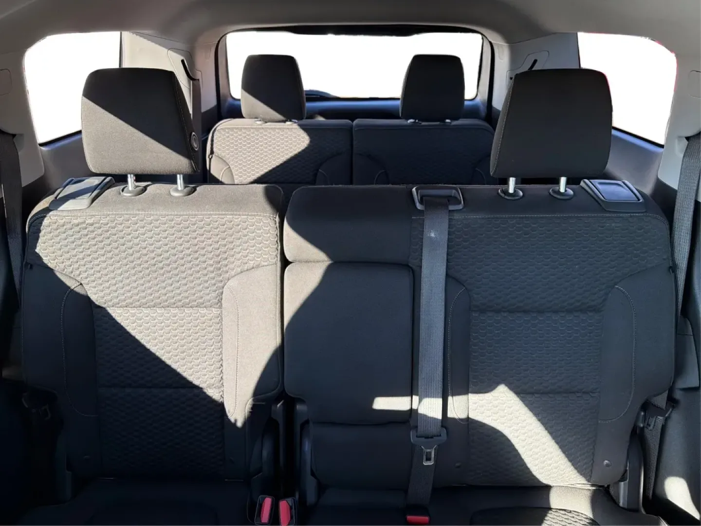 2018 GMC Acadia SLE-1 (1GKKNKLA5JZ) with an 2.5L I-4 gasoline direct injection engine, located at 1230 East Main St, Xenia, OH, 45385, (937) 908-9800, 39.688026, -83.910172 - Unleash your adventurous spirit with the 2018 GMC Acadia SLE-1, the perfect SUV for weekend getaways, family road trips, or daily commutes. With its spacious interior and versatile cargo space, this SUV is designed for those who value comfort and practicality without sacrificing style. At Advantage - Photo#14