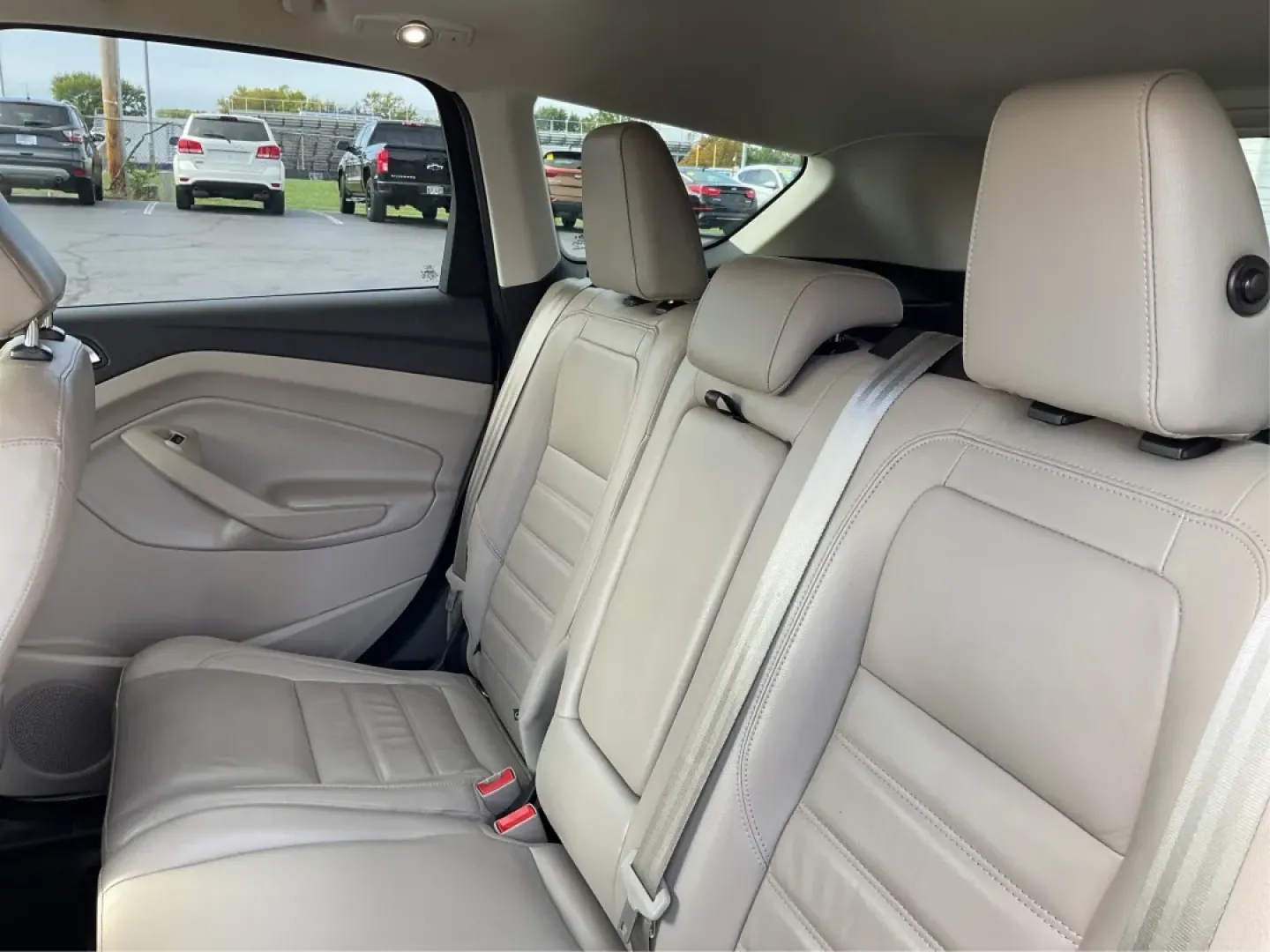 2018 Ford Escape Titanium FWD (1FMCU0J99JU) with an 2.0L L4 DOHC 16V engine, 6-Speed Automatic transmission, located at 1230 East Main St, Xenia, OH, 45385, (937) 908-9800, 39.688026, -83.910172 - Experience the perfect blend of style and practicality with the 2018 Ford Escape Titanium, now available at Advantage Car and Credit in Xenia, OH. This SUV is not just a vehicle; it's your ticket to adventure, whether you're navigating the bustling streets of downtown Xenia or embarking on a weekend - Photo#10