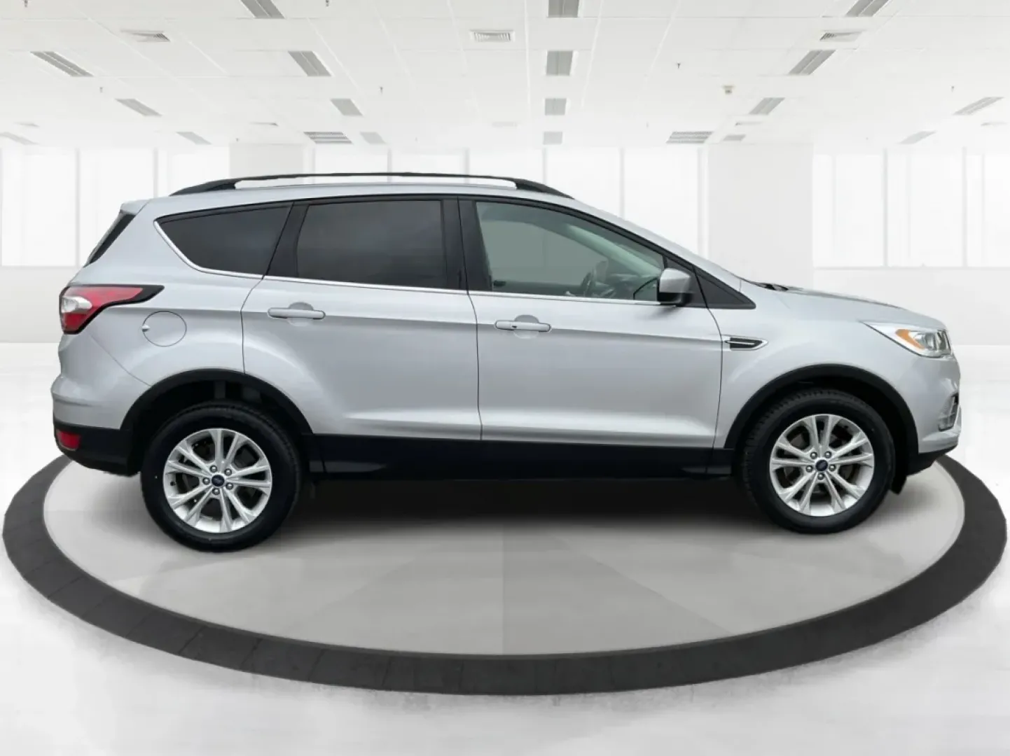 2018 Ford Escape SEL (1FMCU0HD1JU) with an Other engine, located at 1230 East Main St, Xenia, OH, 45385, (937) 908-9800, 39.688026, -83.910172 - **Discover Your Perfect Adventure Companion: 2018 Ford Escape SEL Available at Advantage Car and Credit**<br /> <br /> Are you ready to elevate your family outings or weekend getaways? The 2018 Ford Escape SEL, offered at **Advantage Car and Credit** in **Xenia, OH**, is the ideal vehicle for both u - Photo#1