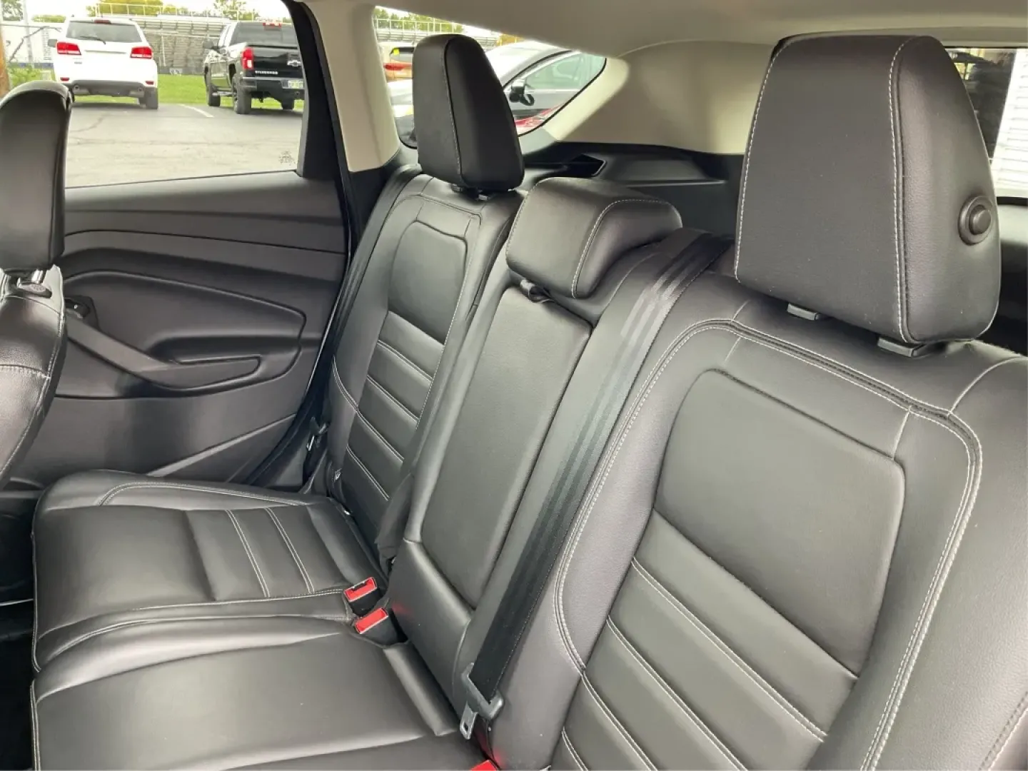 2018 Ford Escape SEL (1FMCU0HD1JU) with an Other engine, located at 1230 East Main St, Xenia, OH, 45385, (937) 908-9800, 39.688026, -83.910172 - **Discover Your Perfect Adventure Companion: 2018 Ford Escape SEL Available at Advantage Car and Credit**<br /> <br /> Are you ready to elevate your family outings or weekend getaways? The 2018 Ford Escape SEL, offered at **Advantage Car and Credit** in **Xenia, OH**, is the ideal vehicle for both u - Photo#10