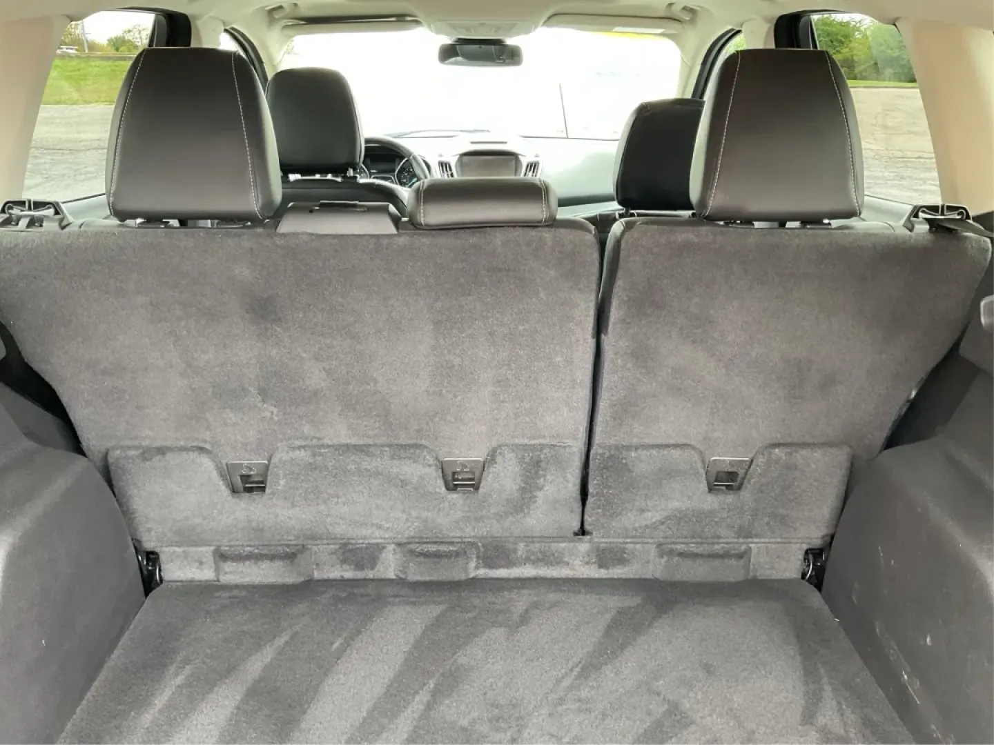 2018 Ford Escape SEL (1FMCU0HD1JU) with an Other engine, located at 1230 East Main St, Xenia, OH, 45385, (937) 908-9800, 39.688026, -83.910172 - **Discover Your Perfect Adventure Companion: 2018 Ford Escape SEL Available at Advantage Car and Credit**<br /> <br /> Are you ready to elevate your family outings or weekend getaways? The 2018 Ford Escape SEL, offered at **Advantage Car and Credit** in **Xenia, OH**, is the ideal vehicle for both u - Photo#12