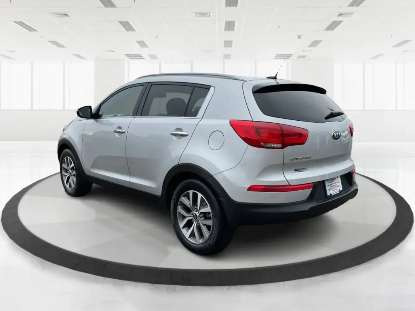 2015 Kia Sportage EX (KNDPC3AC4F7) with an Other engine, located at 8750 N County Rd 25A, Piqua, OH, 45356, (937) 908-9800, 40.164391, -84.232513 - **Get Ready for Adventure with the 2015 Kia Sportage EX from Advantage Car and Credit!**<br /> <br /> Are you looking for the perfect vehicle to elevate your weekend getaways and daily commutes? Look no further than this stunning 2015 Kia Sportage EX, available now at Advantage Car and Credit in New - Photo#4