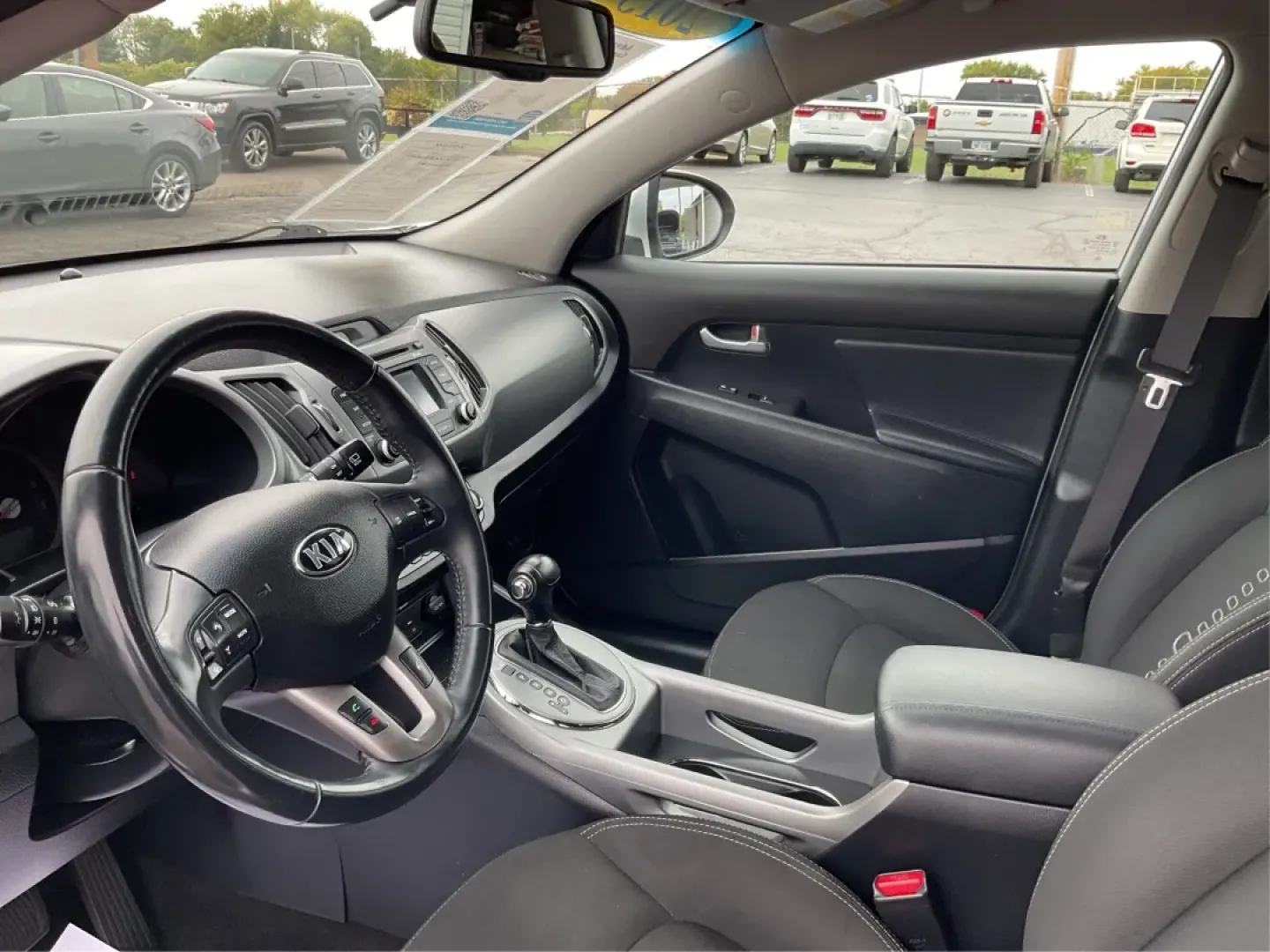 2015 Kia Sportage EX (KNDPC3AC4F7) with an Other engine, located at 8750 N County Rd 25A, Piqua, OH, 45356, (937) 908-9800, 40.164391, -84.232513 - **Get Ready for Adventure with the 2015 Kia Sportage EX from Advantage Car and Credit!**<br /> <br /> Are you looking for the perfect vehicle to elevate your weekend getaways and daily commutes? Look no further than this stunning 2015 Kia Sportage EX, available now at Advantage Car and Credit in New - Photo#9