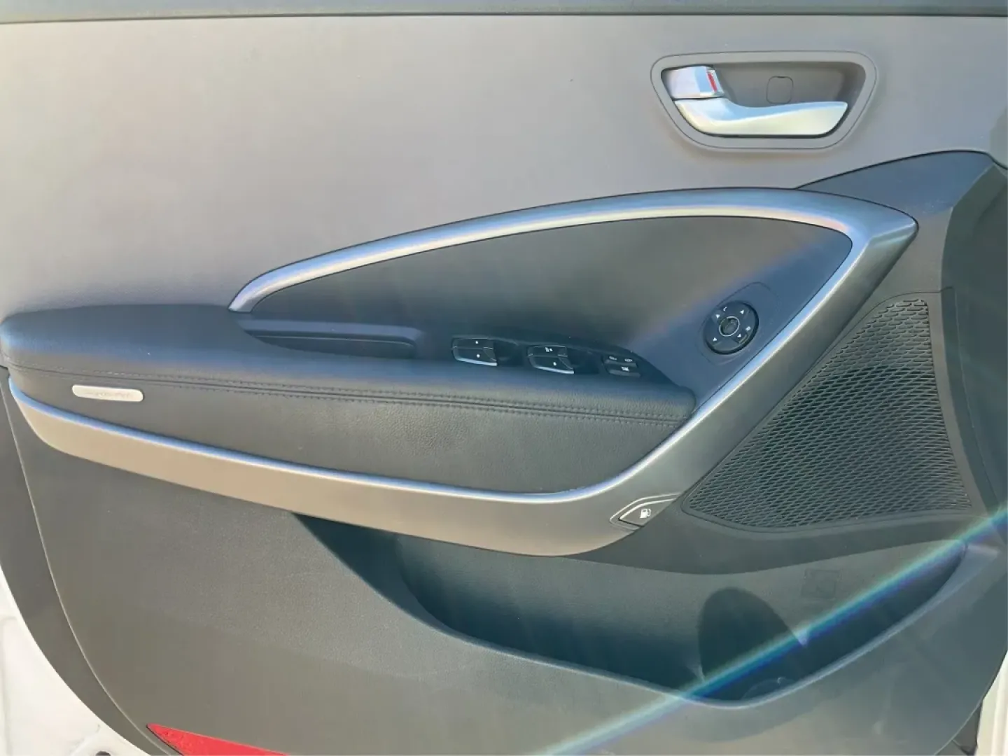 2014 Hyundai Santa Fe 2.4L (5XYZUDLB3EG) with an Theta II 2.4L I-4 gasoline direct injection engine, located at 1099 N County Rd 25A , Troy, OH, 45373, (937) 908-9800, 40.057079, -84.212883 - Are you ready to elevate your driving experience and embrace a lifestyle of adventure? The 2014 Hyundai Santa Fe available at Advantage Car and Credit in Troy, OH, is not just a vehicle; it's your gateway to unforgettable road trips, family outings, and daily commutes. This versatile SUV combines st - Photo#18