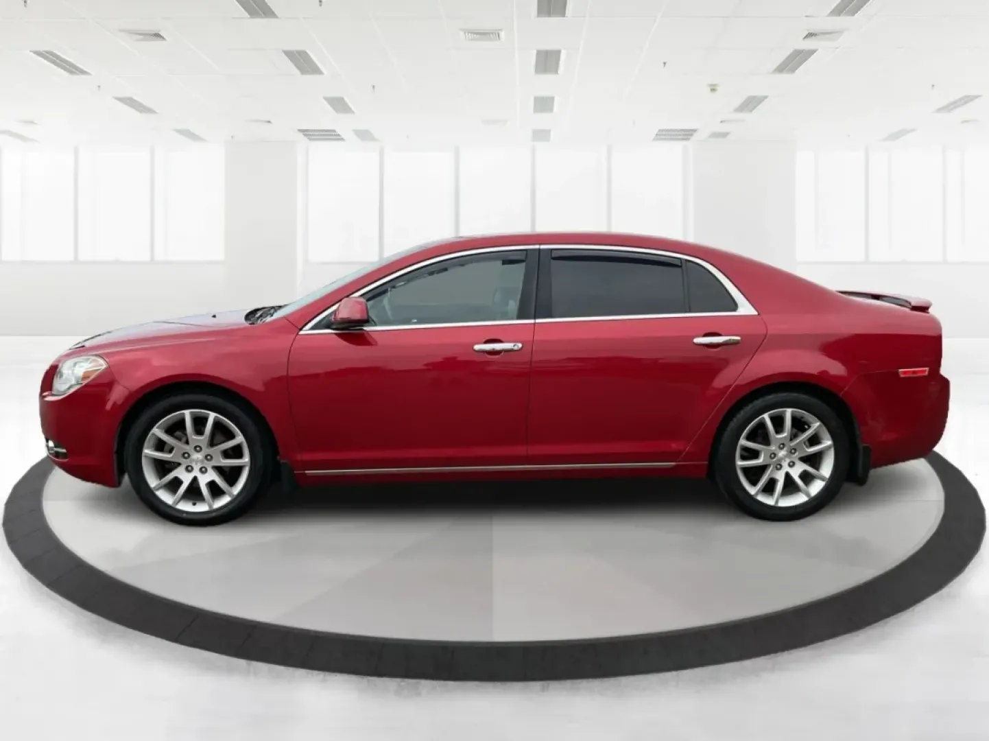 2012 Chevrolet Malibu 2LZ (1G1ZG5E73CF) with an 3.6L V-6 DOHC engine, located at 4508 South Dixie Dr, Moraine, OH, 45439, (937) 908-9800, 39.689976, -84.218452 - Experience the thrill of the open road with the 2012 Chevrolet Malibu, a vehicle that embodies both style and comfort while offering the reliability you need for everyday life. Whether you're a growing family looking for a reliable sedan for school runs and weekend getaways or a budget-conscious pro - Photo#5