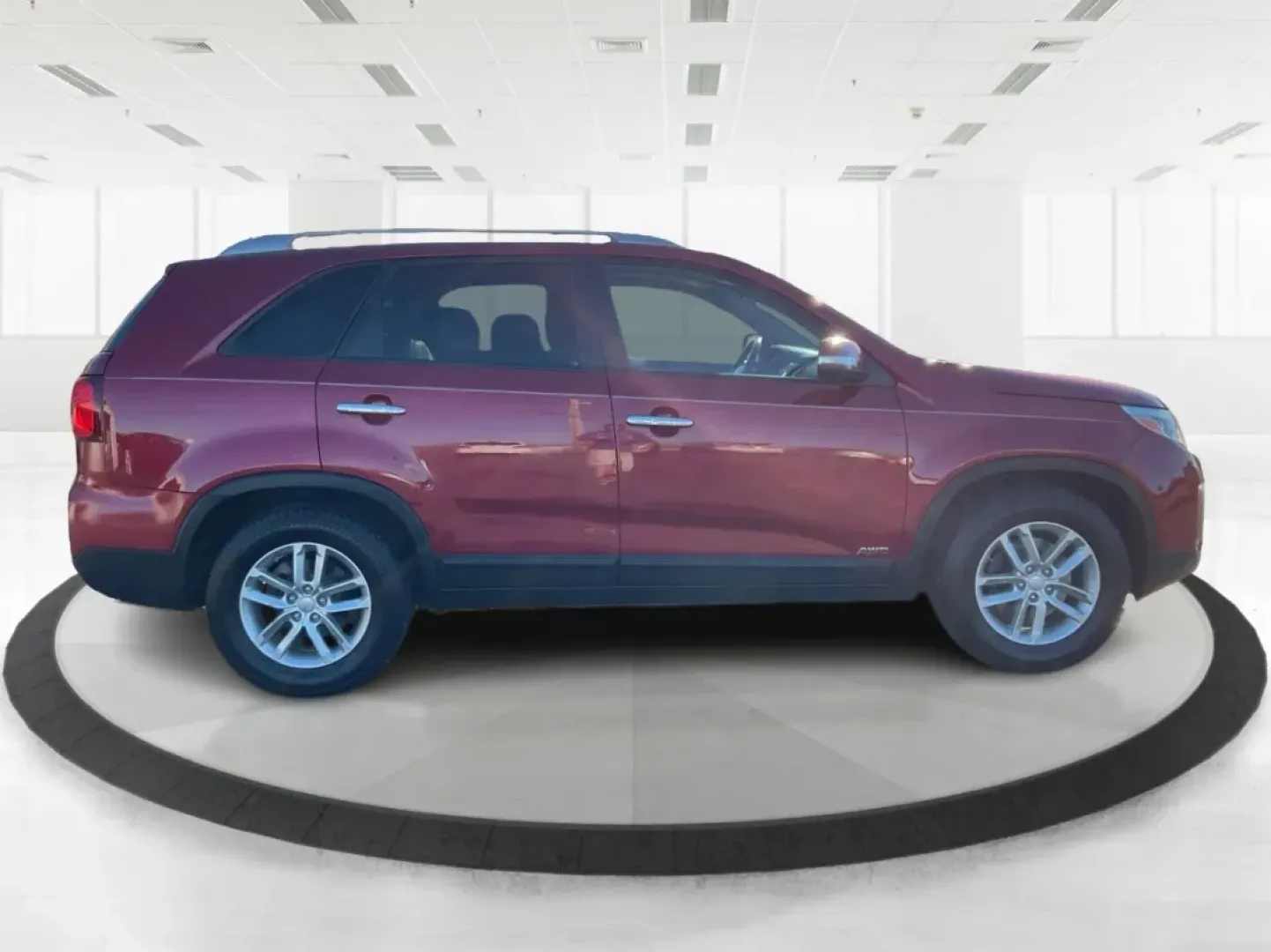 2015 Kia Sorento LX (5XYKTCA66FG) with an 2.4L I-4 gasoline direct injection engine, located at 4508 South Dixie Dr, Moraine, OH, 45439, (937) 908-9800, 39.689976, -84.218452 - **Adventure Awaits with the 2015 Kia Sorento LX from Advantage Car and Credit!**<br /> <br /> Are you ready to elevate your family outings or embark on unforgettable weekend adventures? Look no further than this stunning **2015 Kia Sorento LX**! With its striking Remington Red Metallic exterior and - Photo#1