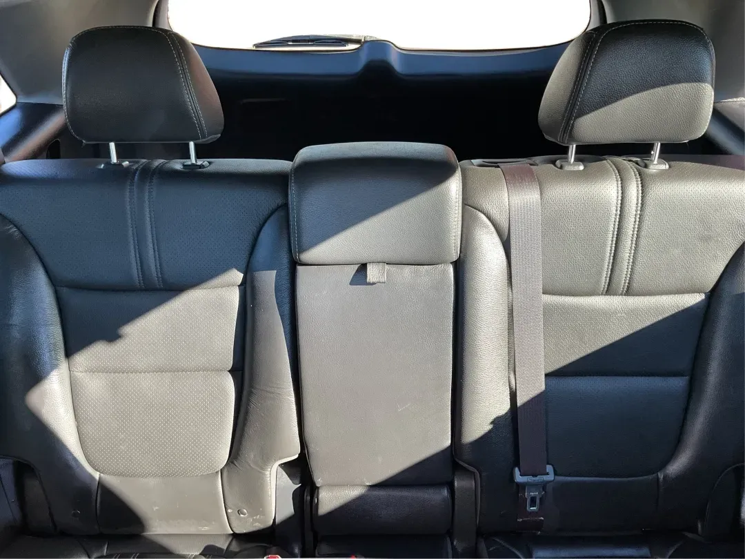 2015 Kia Sorento LX (5XYKTCA66FG) with an 2.4L I-4 gasoline direct injection engine, located at 4508 South Dixie Dr, Moraine, OH, 45439, (937) 908-9800, 39.689976, -84.218452 - **Adventure Awaits with the 2015 Kia Sorento LX from Advantage Car and Credit!**<br /> <br /> Are you ready to elevate your family outings or embark on unforgettable weekend adventures? Look no further than this stunning **2015 Kia Sorento LX**! With its striking Remington Red Metallic exterior and - Photo#14