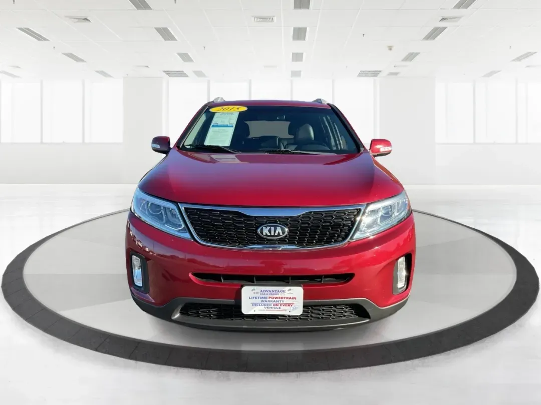 2015 Kia Sorento LX (5XYKTCA66FG) with an 2.4L I-4 gasoline direct injection engine, located at 1951 S Dayton Lakeview Rd., New Carlisle, OH, 45344, (937) 908-9800, 39.890999, -84.050255 - **Adventure Awaits with the 2015 Kia Sorento LX from Advantage Car and Credit!**<br /> <br /> Are you ready to elevate your family outings or embark on unforgettable weekend adventures? Look no further than this stunning **2015 Kia Sorento LX**! With its striking Remington Red Metallic exterior and - Photo#7