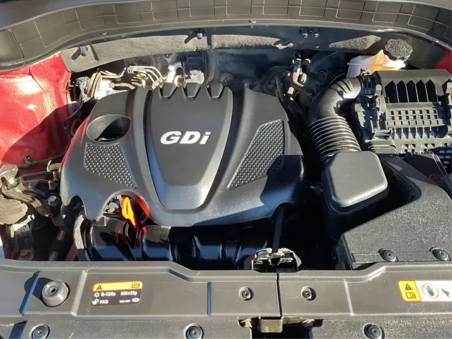 2015 Kia Sorento LX (5XYKTCA66FG) with an 2.4L I-4 gasoline direct injection engine, 6-Speed Automatic transmission, located at 4508 South Dixie Dr, Moraine, OH, 45439, (937) 908-9800, 39.689976, -84.218452 - **Adventure Awaits with the 2015 Kia Sorento LX from Advantage Car and Credit!**<br /> <br /> Are you ready to elevate your family outings or embark on unforgettable weekend adventures? Look no further than this stunning **2015 Kia Sorento LX**! With its striking Remington Red Metallic exterior and - Photo#11