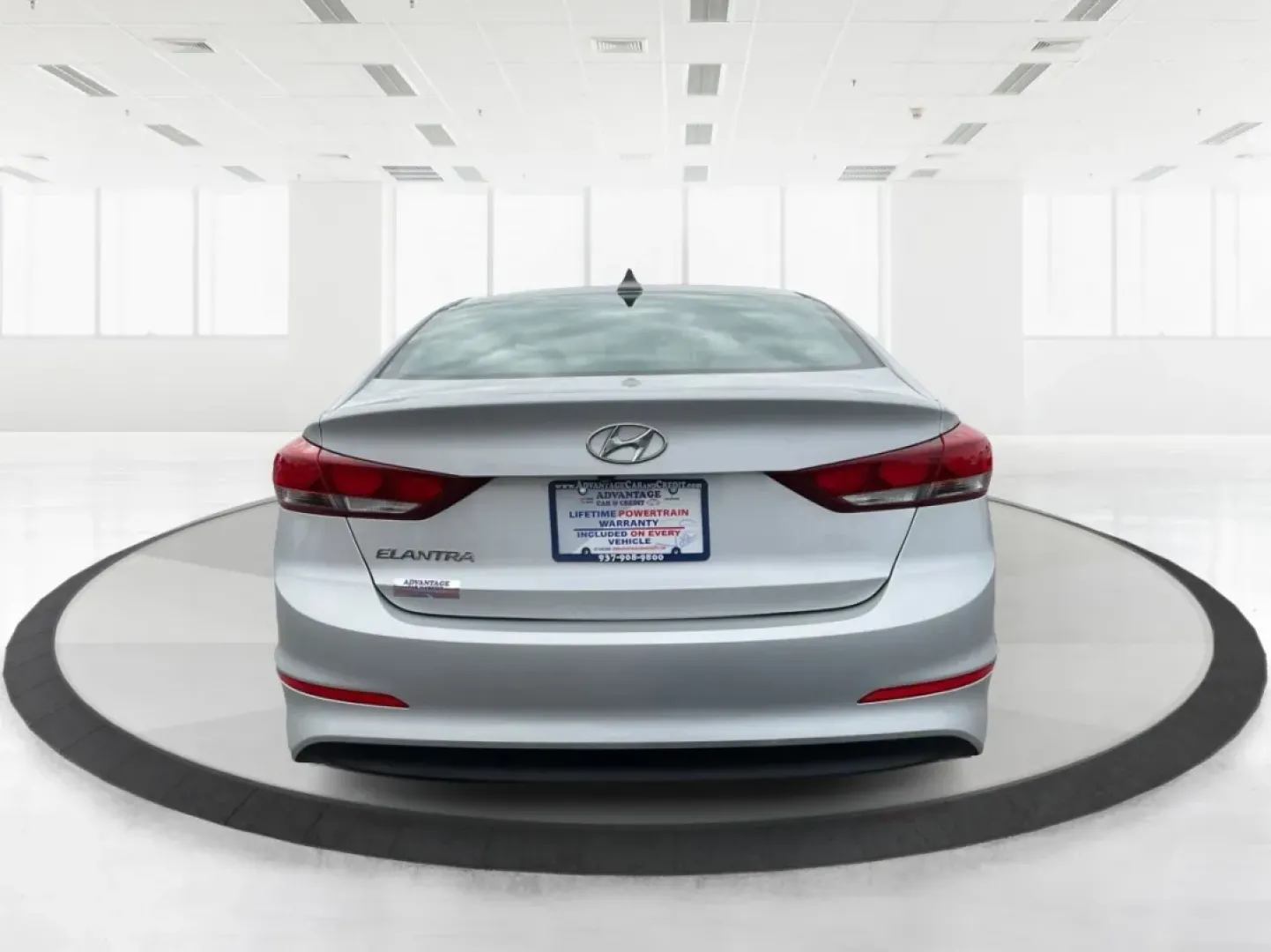 2017 Hyundai Elantra SE (5NPD84LF2HH) with an Nu 2L I-4 DOHC engine, located at 8750 N County Rd 25A, Piqua, OH, 45356, (937) 908-9800, 40.164391, -84.232513 - Discover your next adventure with the 2017 Hyundai Elantra SE, available now at Advantage Car and Credit - Piqua! This stylish sedan is perfect for budget-conscious buyers looking for a reliable vehicle that effortlessly blends comfort, performance, and technology. Whether you're commuting to work, - Photo#3