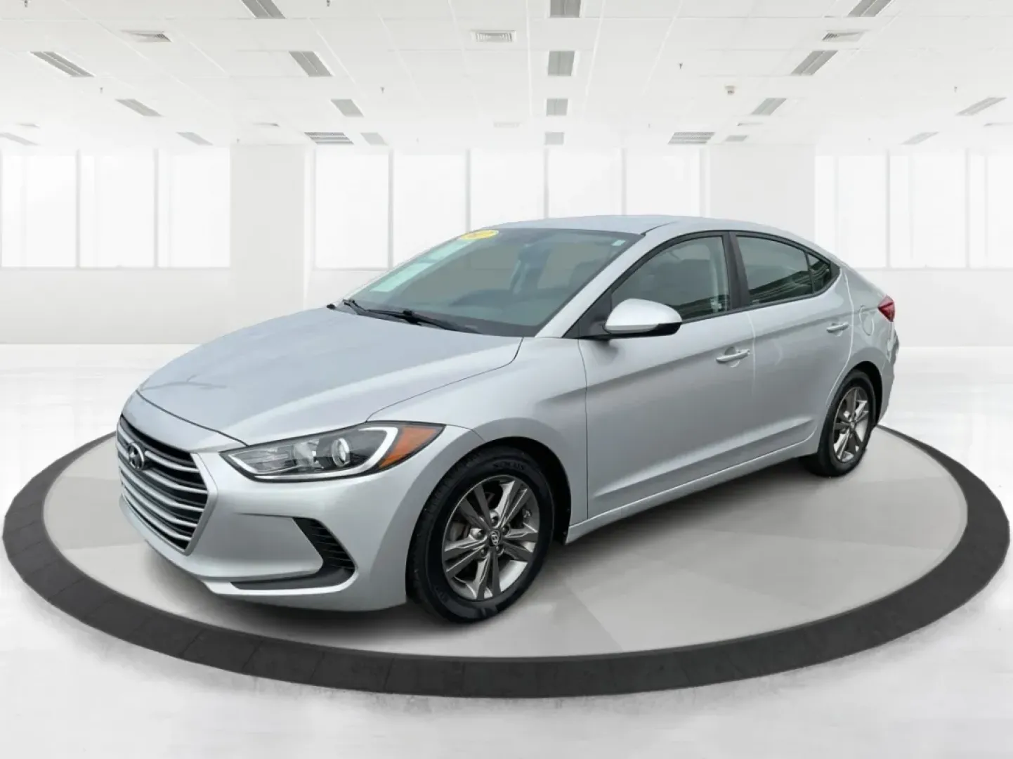 2017 Hyundai Elantra SE (5NPD84LF2HH) with an Nu 2L I-4 DOHC engine, located at 8750 N County Rd 25A, Piqua, OH, 45356, (937) 908-9800, 40.164391, -84.232513 - Discover your next adventure with the 2017 Hyundai Elantra SE, available now at Advantage Car and Credit - Piqua! This stylish sedan is perfect for budget-conscious buyers looking for a reliable vehicle that effortlessly blends comfort, performance, and technology. Whether you're commuting to work, - Photo#8