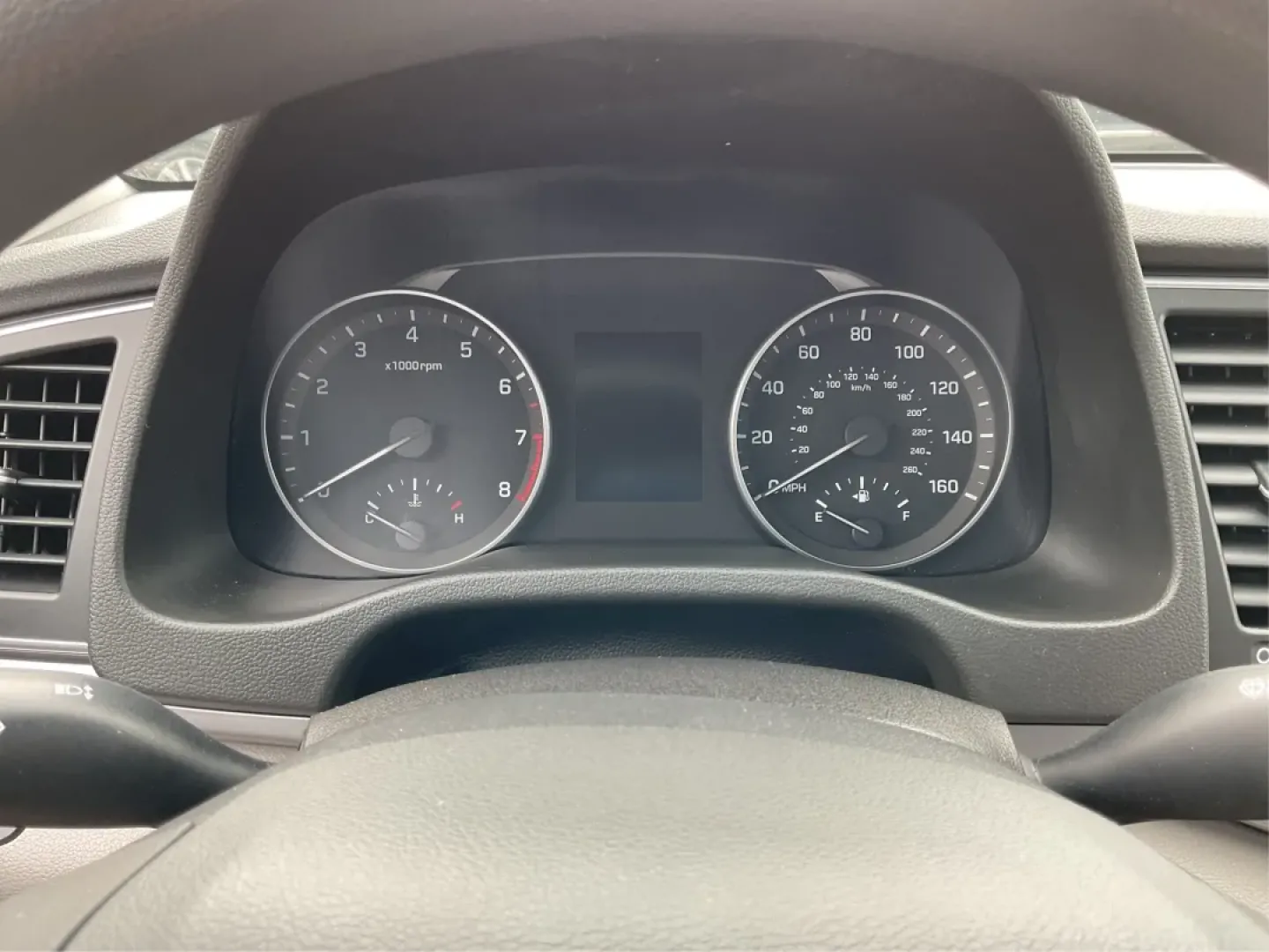 2017 Hyundai Elantra SE (5NPD84LF2HH) with an Nu 2L I-4 DOHC engine, located at 8750 N County Rd 25A, Piqua, OH, 45356, (937) 908-9800, 40.164391, -84.232513 - Discover your next adventure with the 2017 Hyundai Elantra SE, available now at Advantage Car and Credit - Piqua! This stylish sedan is perfect for budget-conscious buyers looking for a reliable vehicle that effortlessly blends comfort, performance, and technology. Whether you're commuting to work, - Photo#15