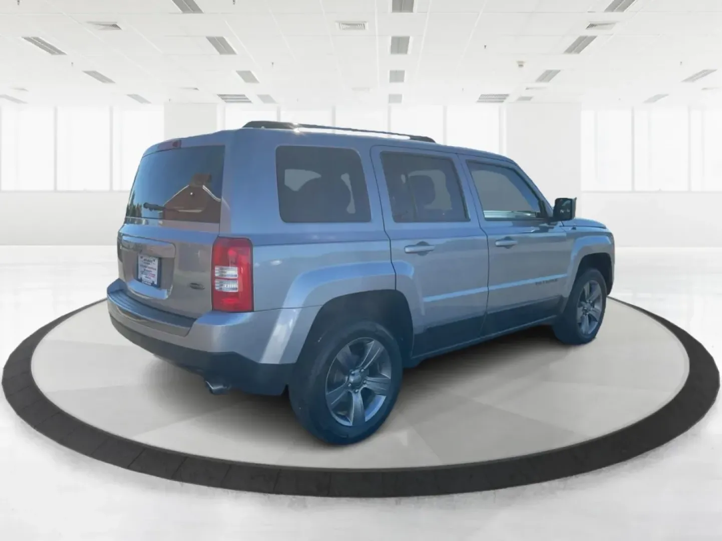 2016 Jeep Patriot Sport SE (1C4NJPBA0GD) with an 2L I-4 DOHC engine, located at 4508 South Dixie Dr, Moraine, OH, 45439, (937) 908-9800, 39.689976, -84.218452 - **Explore Adventure with the 2016 Jeep Patriot Sport SE Your Next Road Trip Awaits!**<br /> <br /> When it comes to memorable road trips or weekend getaways, having the right vehicle can make all the difference. The **2016 Jeep Patriot Sport SE** is designed for those who crave the thrill of advent - Photo#2