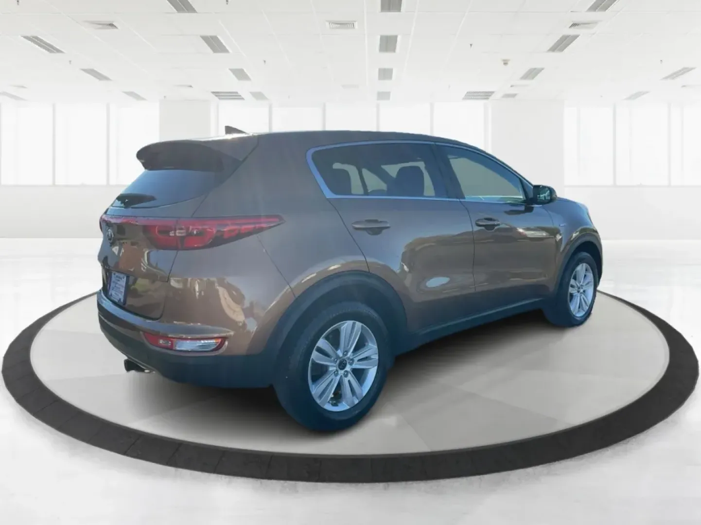 2017 Kia Sportage LX (KNDPMCAC2H7) with an Theta II 2.4L I-4 gasoline direct injection engine, located at 401 Woodman Dr, Riverside, OH, 45431, (937) 908-9800, 39.760899, -84.123421 - **Discover Your Next Adventure with the 2017 Kia Sportage LX at Advantage Car and Credit Riverside!**<br /> <br /> Looking for a reliable vehicle that perfectly balances comfort, style, and performance for your next family road trip or daily commute? The 2017 Kia Sportage LX is more than just a cro - Photo#2