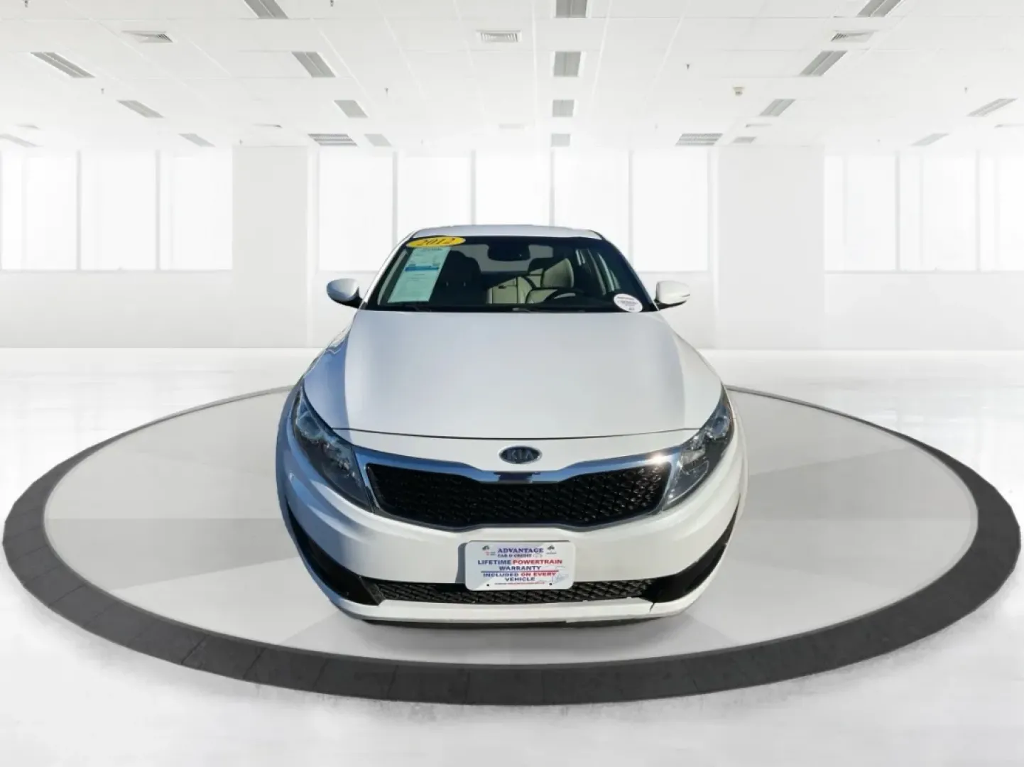 2012 Kia Optima EX (5XXGN4A70CG) with an 2.4L I-4 gasoline direct injection engine, located at 1099 N County Rd 25A , Troy, OH, 45373, (937) 908-9800, 40.057079, -84.212883 - Elevate your driving experience with this stunning 2012 Kia Optima EX, a perfect blend of style, comfort, and reliability. Ideal for budget-conscious buyers and growing families alike, this sedan is designed to meet your daily commuting needs while offering the space and features essential for both - Photo#7