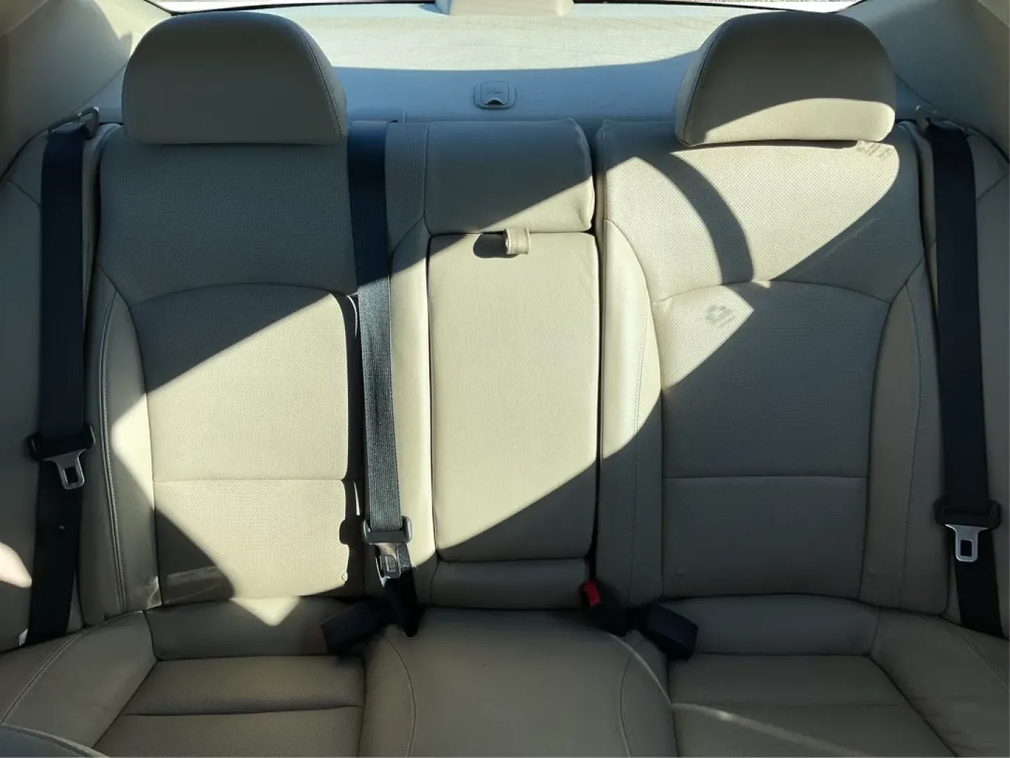 2012 Kia Optima EX (5XXGN4A70CG) with an 2.4L I-4 gasoline direct injection engine, located at 1099 N County Rd 25A , Troy, OH, 45373, (937) 908-9800, 40.057079, -84.212883 - Elevate your driving experience with this stunning 2012 Kia Optima EX, a perfect blend of style, comfort, and reliability. Ideal for budget-conscious buyers and growing families alike, this sedan is designed to meet your daily commuting needs while offering the space and features essential for both - Photo#14