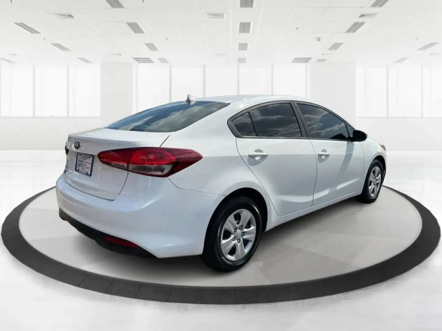 2018 Kia Forte LX (3KPFK4A73JE) with an 2L I-4 DOHC engine, located at 8750 N County Rd 25A, Piqua, OH, 45356, (937) 908-9800, 40.164391, -84.232513 - Discover a world of convenience and comfort with the 2018 Kia Forte LX, an ideal sedan for budget-conscious buyers and those seeking reliable transportation in Piqua, OH. Whether you're navigating the bustling streets of downtown or taking a scenic drive along the Great Miami River, this versatile v - Photo#2