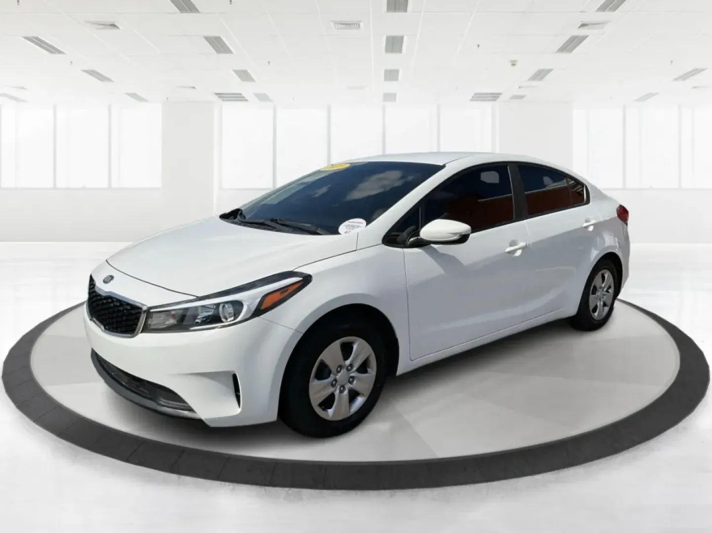 2018 Kia Forte LX (3KPFK4A73JE) with an 2L I-4 DOHC engine, located at 8750 N County Rd 25A, Piqua, OH, 45356, (937) 908-9800, 40.164391, -84.232513 - Discover a world of convenience and comfort with the 2018 Kia Forte LX, an ideal sedan for budget-conscious buyers and those seeking reliable transportation in Piqua, OH. Whether you're navigating the bustling streets of downtown or taking a scenic drive along the Great Miami River, this versatile v - Photo#8