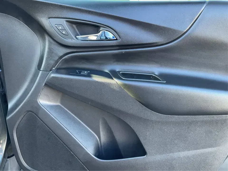 2019 Chevrolet Equinox LT 2WD (3GNAXKEV7KS) with an 1.5L L4 DIR DOHC 16V TURBO engine, 6A transmission, located at 8750 N County Rd 25A, Piqua, OH, 45356, (937) 908-9800, 40.164391, -84.232513 - Whether you're juggling school drop-offs, commuting down I-75, or planning a weekend escape to Indian Lake, this 2019 Chevrolet Equinox LT 2WD is the kind of practical SUV that fits real-life Ohio driving. With comfortable seating for five, strong fuel economy, and everyday versatility, it's a smart - Photo#20