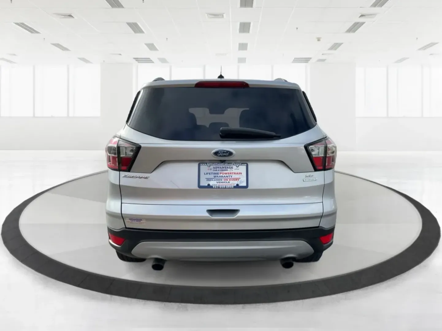 2018 Ford Escape SE (1FMCU0GD0JU) with an Other engine, located at 4508 South Dixie Dr, Moraine, OH, 45439, (937) 908-9800, 39.689976, -84.218452 - **Adventure Awaits: Your Perfect 2018 Ford Escape SE at Advantage Car and Credit Moraine**<br /> <br /> Are you ready to elevate your daily commute and weekend adventures? Discover a lifestyle of convenience and comfort with the 2018 Ford Escape SE available now at Advantage Car and Credit Moraine - Photo#3