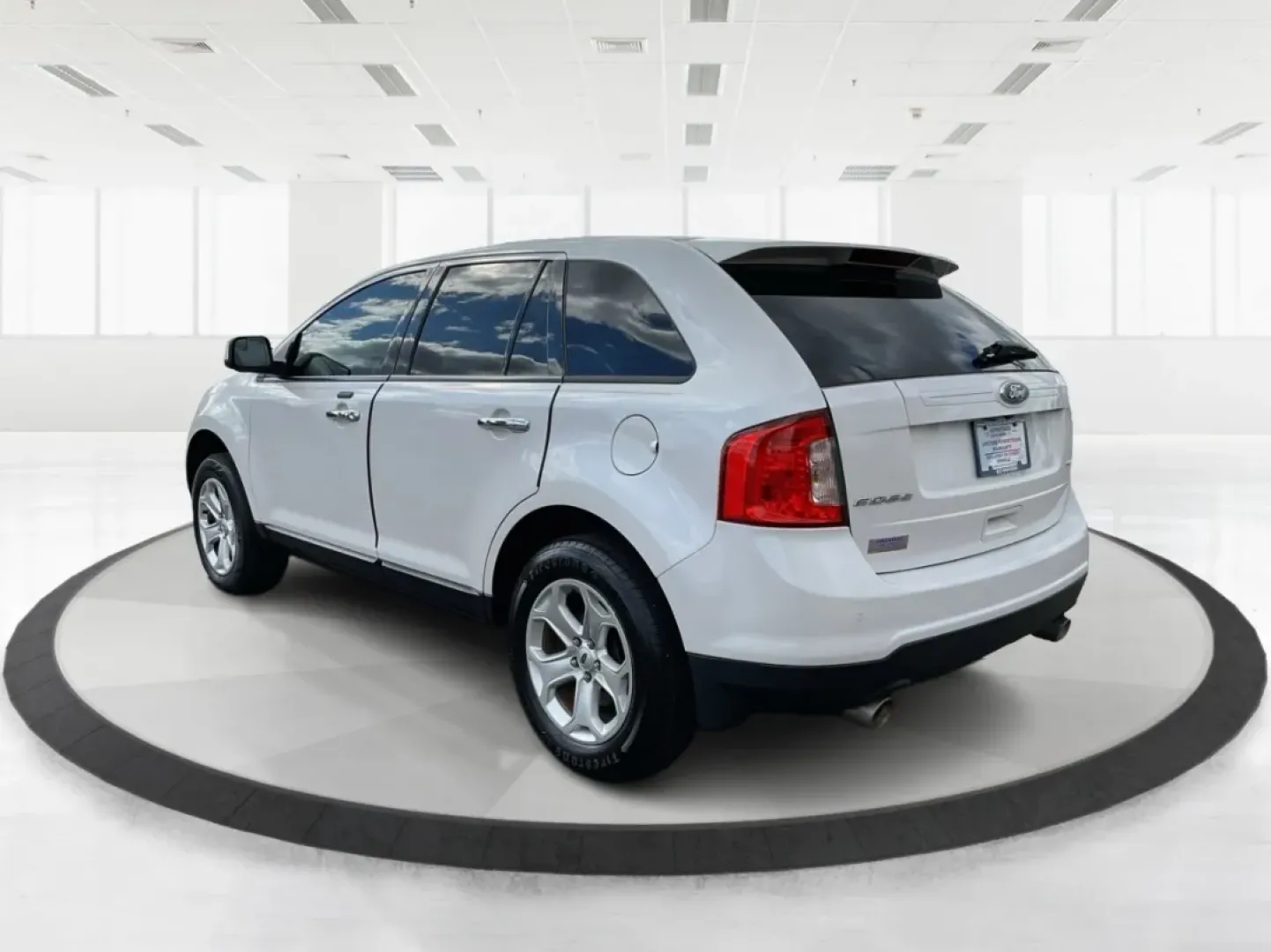 2011 Ford Edge SEL FWD (2FMDK3JC4BB) with an 3.5L V6 DOHC 24V engine, 6-Speed Automatic transmission, located at 1099 N County Rd 25A , Troy, OH, 45373, (937) 908-9800, 40.057079, -84.212883 - **Experience the Ultimate Family Adventure with the 2011 Ford Edge SEL at Advantage Car and Credit - Riverside!**<br /> <br /> Are you ready to embark on your next family road trip or weekend adventure? The 2011 Ford Edge SEL is your perfect companion for all of life's journeys, whether you're headi - Photo#4