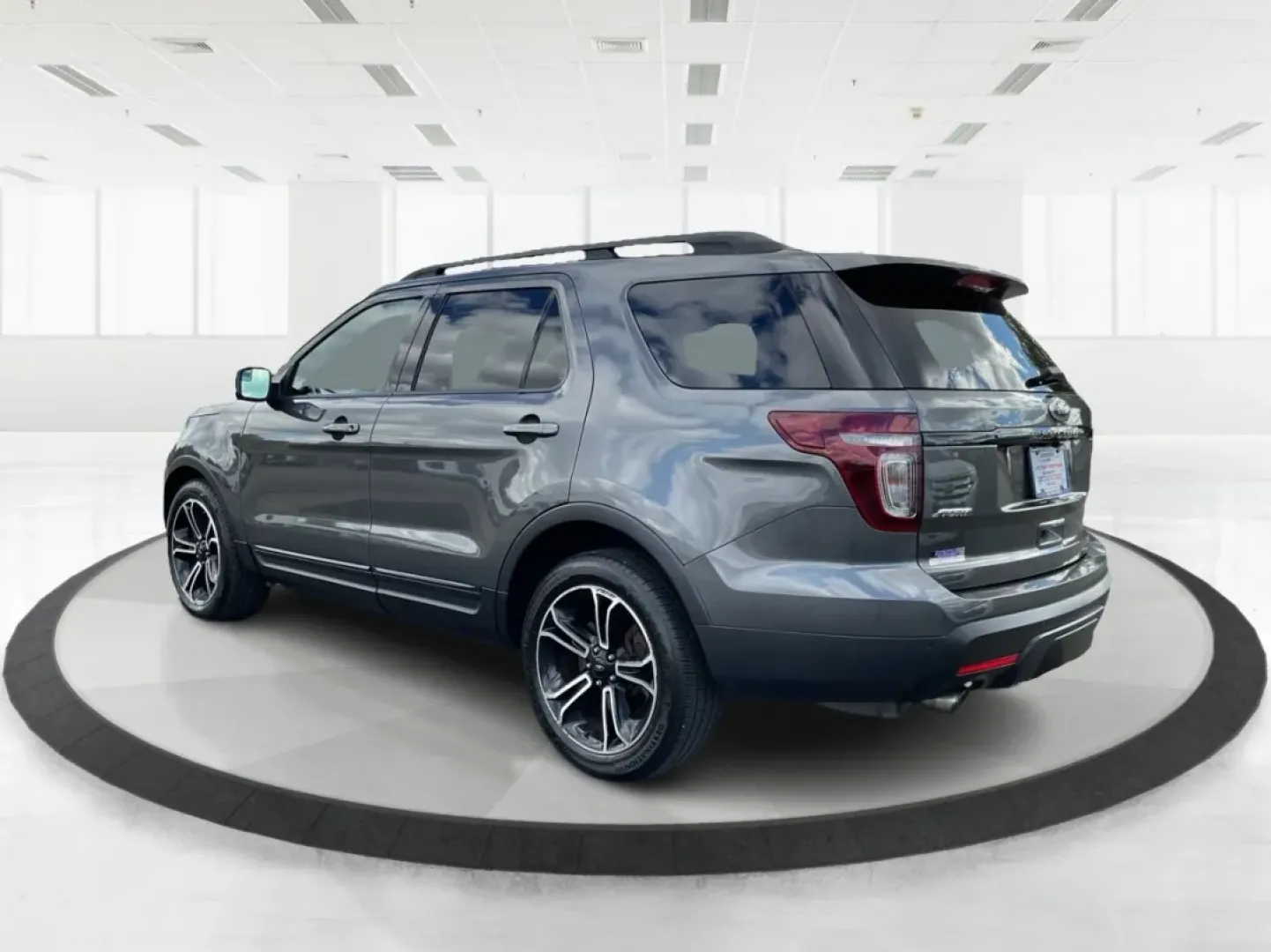 2015 Ford Explorer Sport (1FM5K8GT6FG) with an EcoBoost 3.5L V-6 gasoline direct injection engine, located at 8750 N County Rd 25A, Piqua, OH, 45356, (937) 908-9800, 40.164391, -84.232513 - **Explore the Open Road in the 2015 Ford Explorer Sport Your Adventure Awaits!**<br /> <br /> Are you in search of a reliable SUV that caters to both your daily commutes and spontaneous weekend getaways? Look no further! The 2015 Ford Explorer Sport is the perfect blend of style, performance, and f - Photo#4