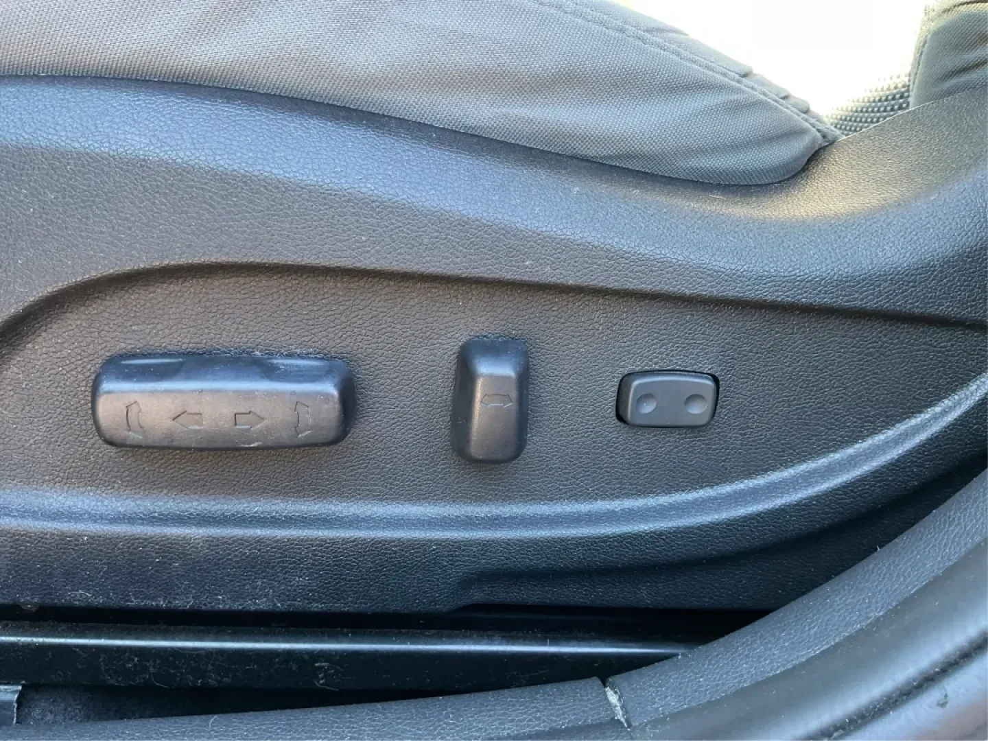 2013 Hyundai Sonata GLS (5NPEB4AC0DH) with an 2.4L I-4 gasoline direct injection engine, located at 8750 N County Rd 25A, Piqua, OH, 45356, (937) 908-9800, 40.164391, -84.232513 - **Drive Your Way to Adventure with the 2013 Hyundai Sonata GLS at Advantage Car and Credit - Piqua!**<br /> <br /> Are you seeking an affordable, stylish, and reliable sedan for your daily commute or weekend getaways? Look no further than the 2013 Hyundai Sonata GLS, available now at **Advantage Car - Photo#17