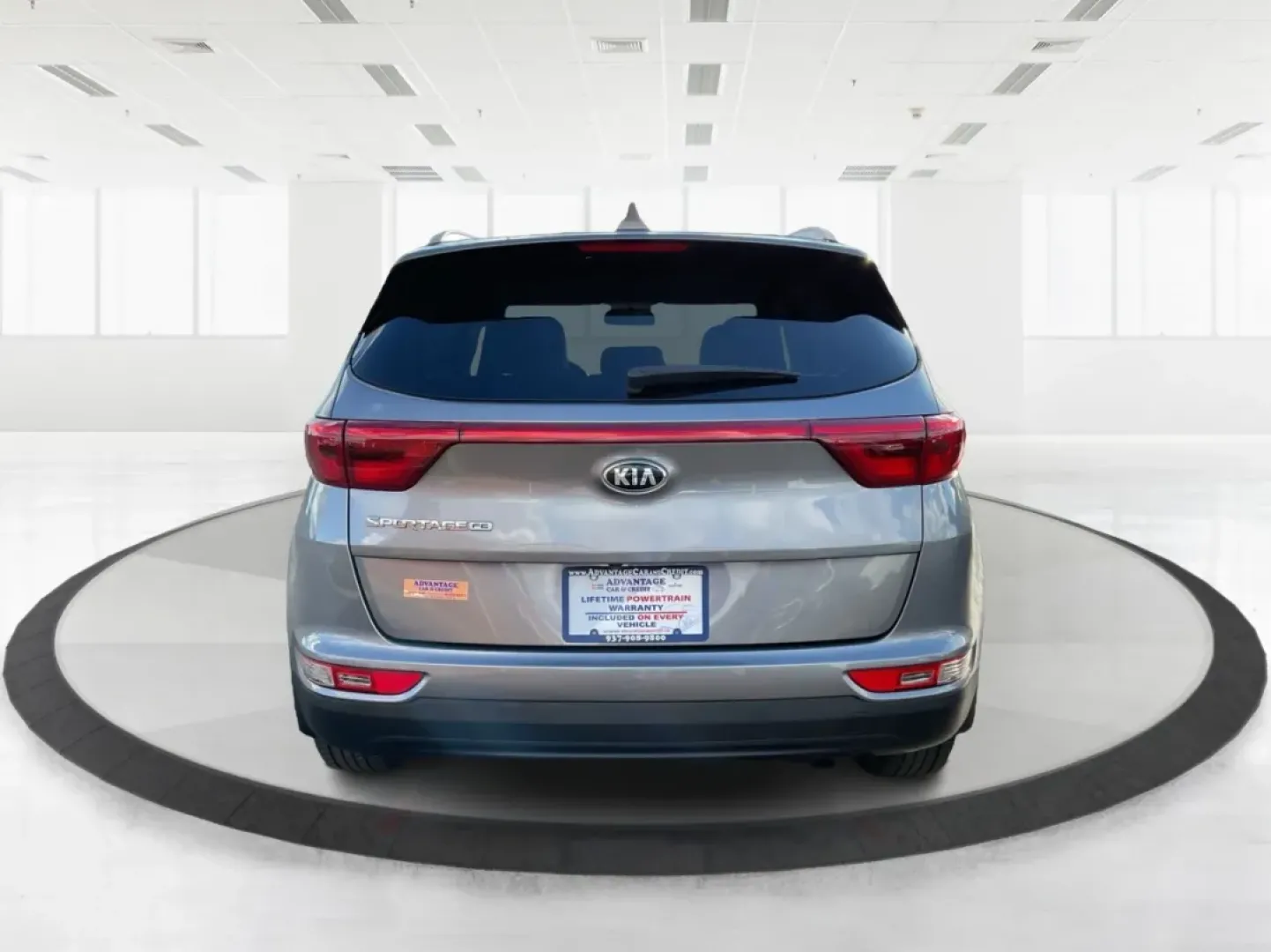 2017 Kia Sportage LX (KNDPM3AC5H7) with an Theta II 2.4L I-4 gasoline direct injection engine, located at 880 E. National Road, Vandalia, OH, 45377, (937) 908-9800, 39.891918, -84.183594 - **Discover Your Next Adventure with the 2017 Kia Sportage LX at Advantage Car and Credit - Vandalia!**<br /> <br /> Are you in the market for a reliable, stylish vehicle that suits your active lifestyle? Look no further than the 2017 Kia Sportage LX! This crossover SUV is not only great for weekend - Photo#3