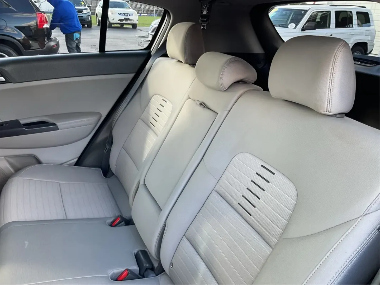 2017 Kia Sportage LX (KNDPM3AC5H7) with an Theta II 2.4L I-4 gasoline direct injection engine, located at 880 E. National Road, Vandalia, OH, 45377, (937) 908-9800, 39.891918, -84.183594 - **Discover Your Next Adventure with the 2017 Kia Sportage LX at Advantage Car and Credit - Vandalia!**<br /> <br /> Are you in the market for a reliable, stylish vehicle that suits your active lifestyle? Look no further than the 2017 Kia Sportage LX! This crossover SUV is not only great for weekend - Photo#10