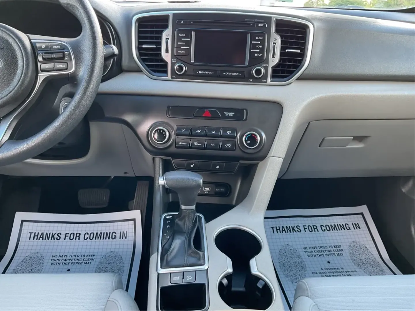 2017 Kia Sportage LX (KNDPM3AC5H7) with an Theta II 2.4L I-4 gasoline direct injection engine, located at 880 E. National Road, Vandalia, OH, 45377, (937) 908-9800, 39.891918, -84.183594 - **Discover Your Next Adventure with the 2017 Kia Sportage LX at Advantage Car and Credit - Vandalia!**<br /> <br /> Are you in the market for a reliable, stylish vehicle that suits your active lifestyle? Look no further than the 2017 Kia Sportage LX! This crossover SUV is not only great for weekend - Photo#13