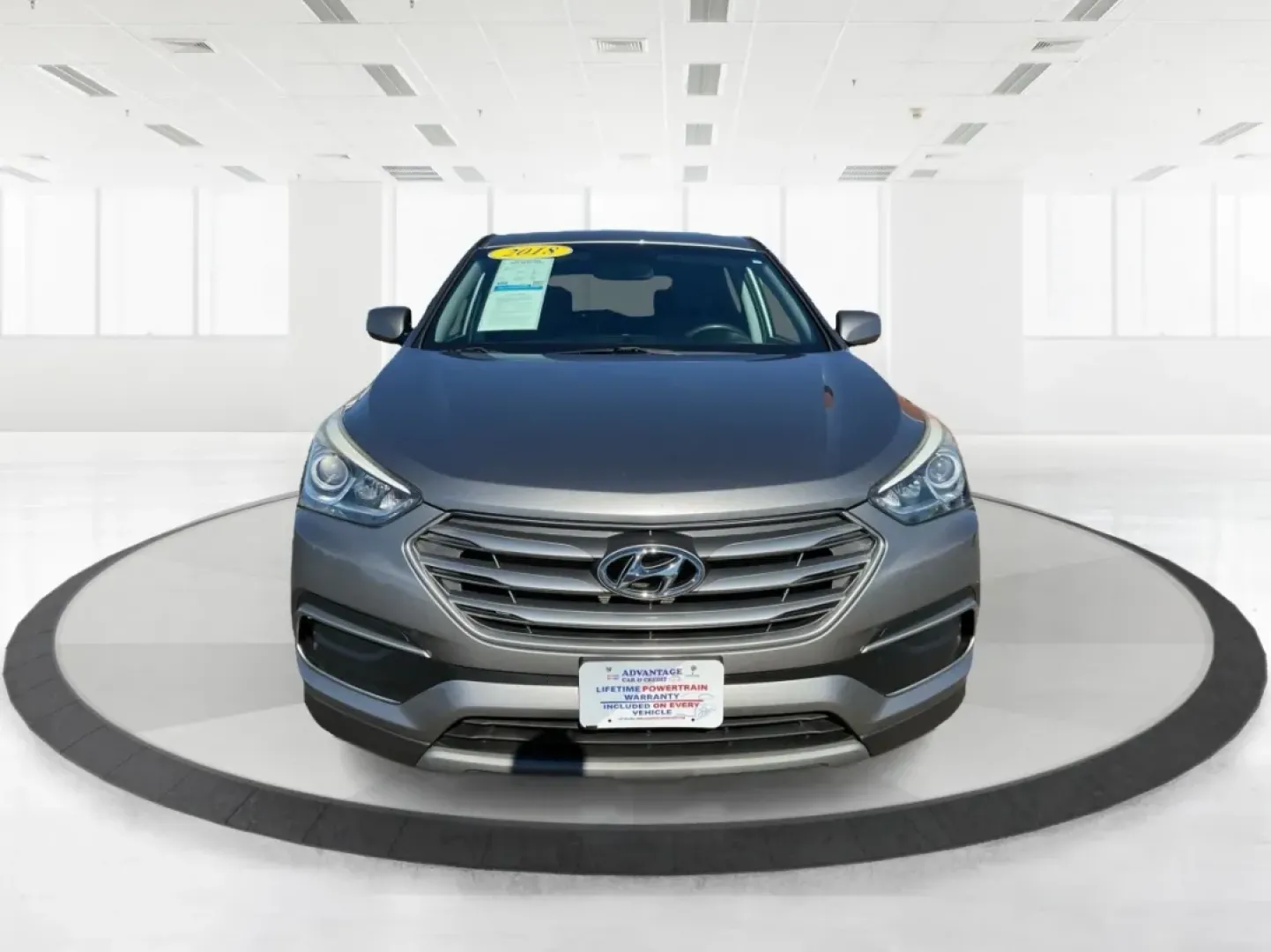 2018 Hyundai Santa Fe 2.4L (5XYZT3LB6JG) with an Theta II 2.4L I-4 gasoline direct injection engine, located at 4508 South Dixie Dr, Moraine, OH, 45439, (937) 908-9800, 39.689976, -84.218452 - Elevate your family adventures and daily commutes with the remarkable 2018 Hyundai Santa Fe, now available at Advantage Car and Credit - Moraine. This SUV is designed to seamlessly fit into your lifestyle, whether you're navigating busy streets, embarking on weekend getaways, or tackling the challen - Photo#7