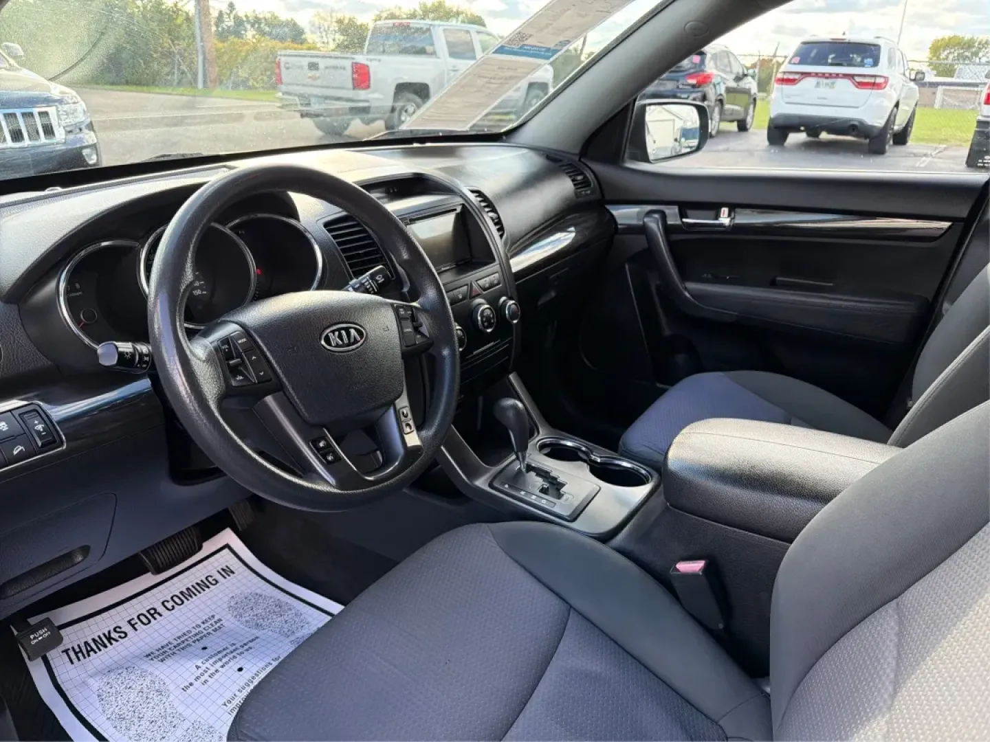 2013 Kia Sorento LX (5XYKT3A15DG) with an 2.4L I-4 DOHC engine, located at 4508 South Dixie Dr, Moraine, OH, 45439, (937) 908-9800, 39.689976, -84.218452 - **Adventure Awaits with the 2013 Kia Sorento LX at Advantage Car and Credit - Moraine!**<br /> <br /> Are you ready for your next family road trip or weekend adventure? The 2013 Kia Sorento LX is the perfect SUV that offers comfort, versatility, and reliability for any lifestyle. Whether you're navi - Photo#9