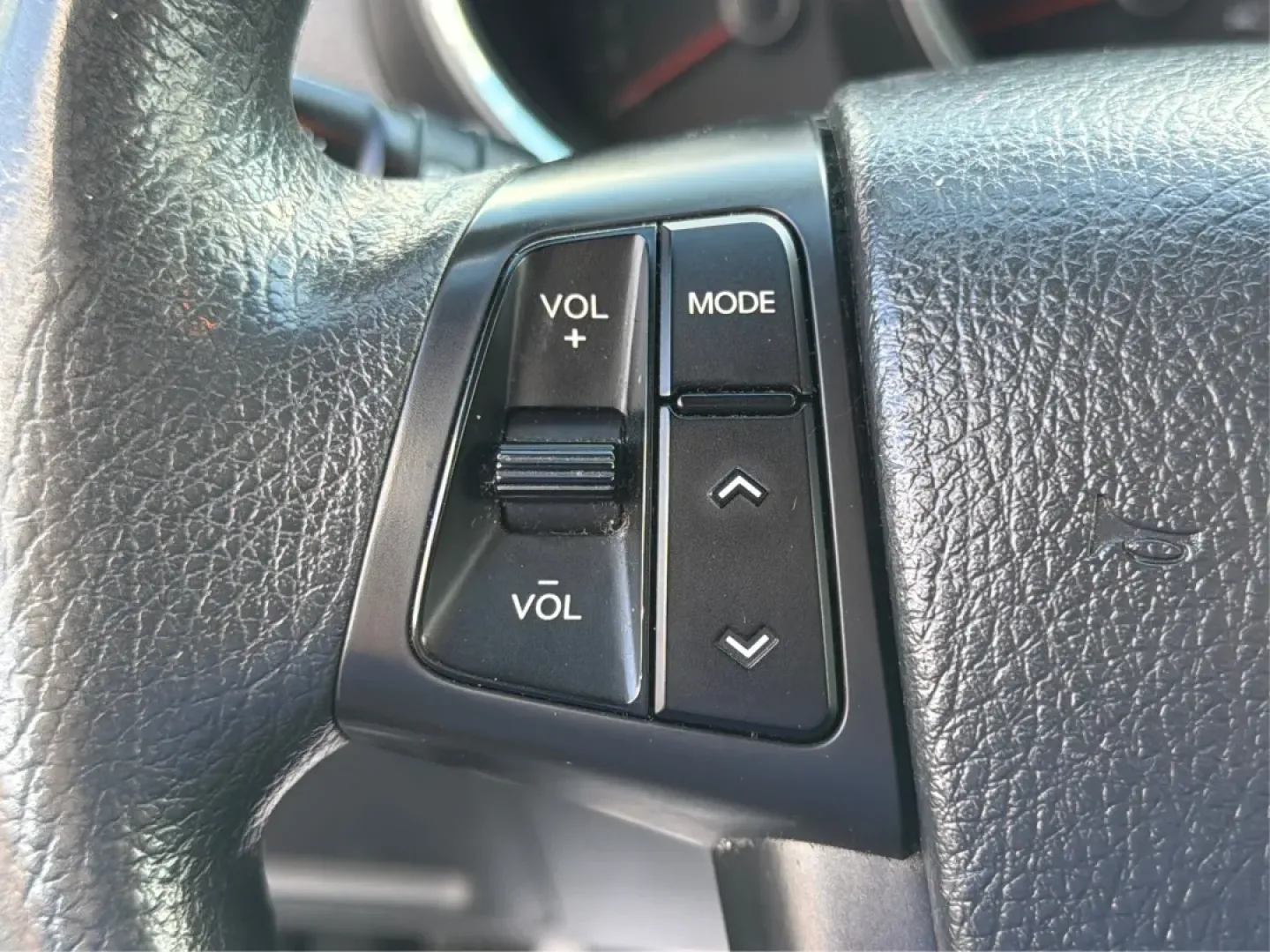 2013 Kia Sorento LX (5XYKT3A15DG) with an 2.4L I-4 DOHC engine, located at 4508 South Dixie Dr, Moraine, OH, 45439, (937) 908-9800, 39.689976, -84.218452 - **Adventure Awaits with the 2013 Kia Sorento LX at Advantage Car and Credit - Moraine!**<br /> <br /> Are you ready for your next family road trip or weekend adventure? The 2013 Kia Sorento LX is the perfect SUV that offers comfort, versatility, and reliability for any lifestyle. Whether you're navi - Photo#16