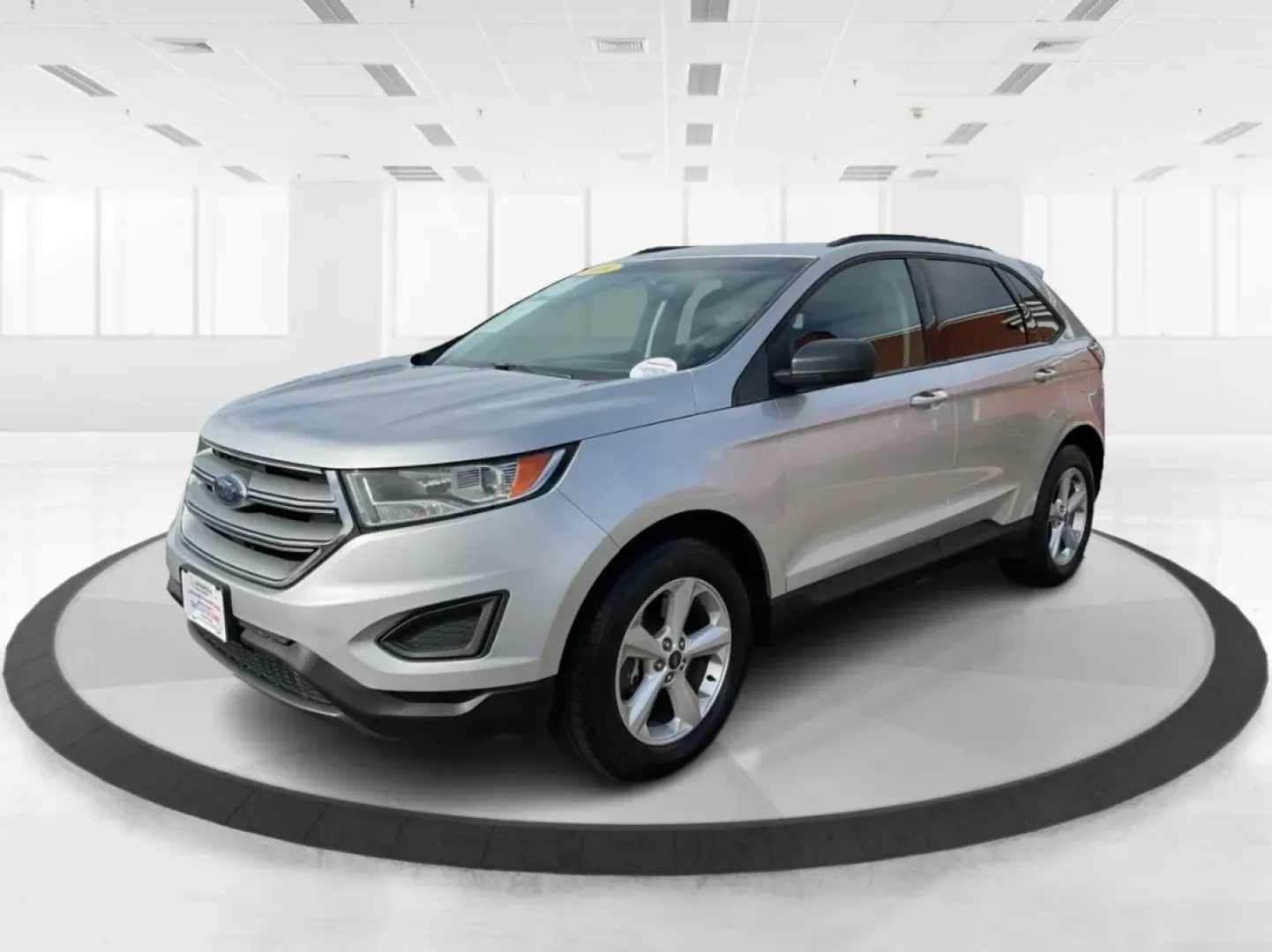 2016 Ford Edge SE (2FMPK4G9XGB) with an EcoBoost 2L I-4 gasoline direct injection engine, located at 1184 Kauffman Ave, Fairborn, OH, 45324, (937) 908-9800, 39.807072, -84.030914 - Rev up your lifestyle with the perfect blend of style, comfort, and utility that the 2016 Ford Edge SE offers! If you're looking for a reliable SUV that seamlessly fits into your busy life-whether it's taking the kids to school, embarking on family adventures, or handling your daily commute-this veh - Photo#8