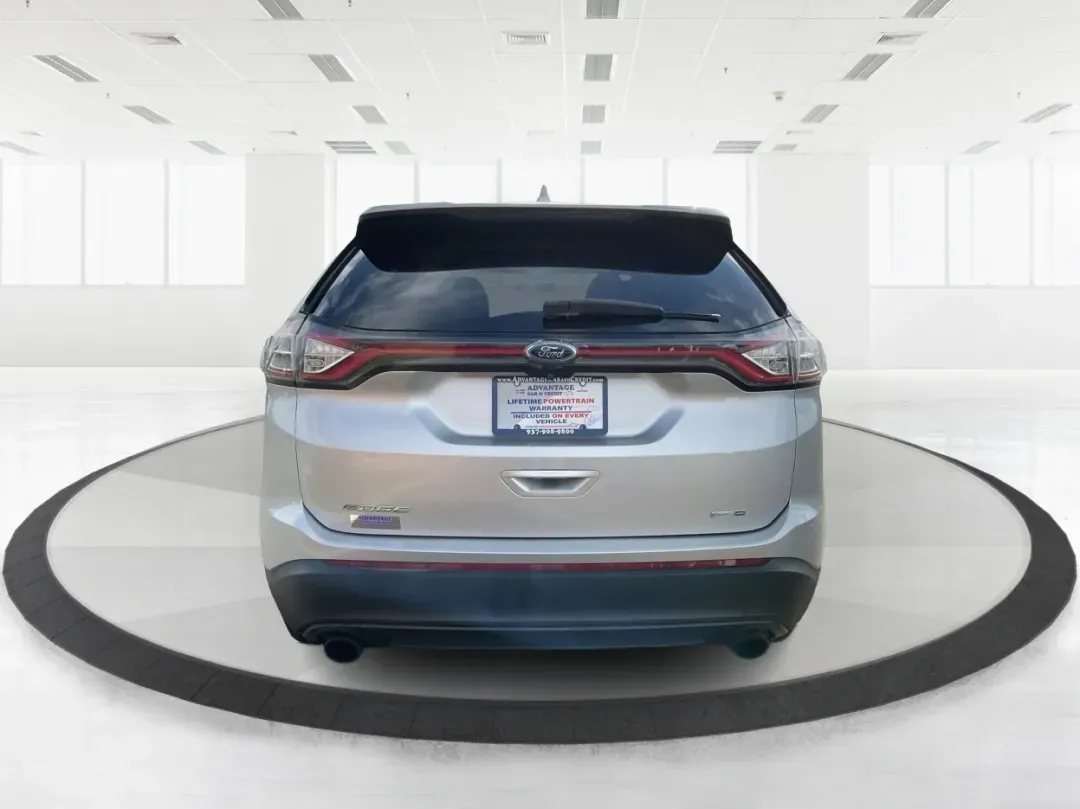 2016 Ford Edge SE (2FMPK4G9XGB) with an EcoBoost 2L I-4 gasoline direct injection engine, located at 1230 East Main St, Xenia, OH, 45385, (937) 908-9800, 39.688026, -83.910172 - Rev up your lifestyle with the perfect blend of style, comfort, and utility that the 2016 Ford Edge SE offers! If you're looking for a reliable SUV that seamlessly fits into your busy life-whether it's taking the kids to school, embarking on family adventures, or handling your daily commute-this veh - Photo#3