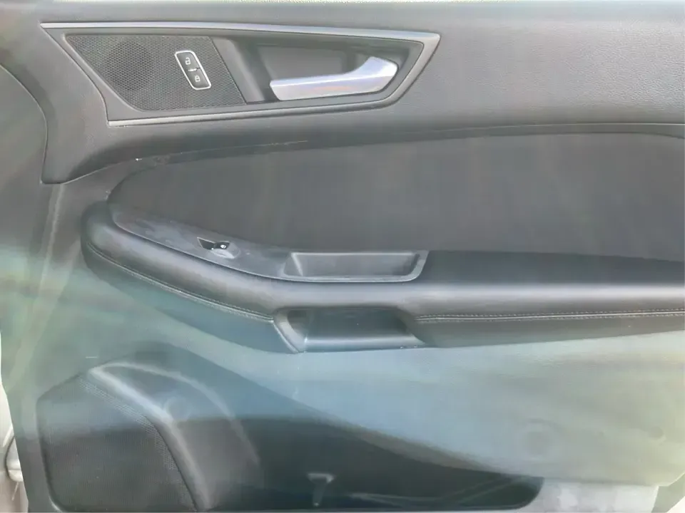 2016 Ford Edge SE (2FMPK4G9XGB) with an EcoBoost 2L I-4 gasoline direct injection engine, 6A transmission, located at 1099 N County Rd 25A , Troy, OH, 45373, (937) 908-9800, 40.057079, -84.212883 - Rev up your lifestyle with the perfect blend of style, comfort, and utility that the 2016 Ford Edge SE offers! If you're looking for a reliable SUV that seamlessly fits into your busy life-whether it's taking the kids to school, embarking on family adventures, or handling your daily commute-this veh - Photo#19