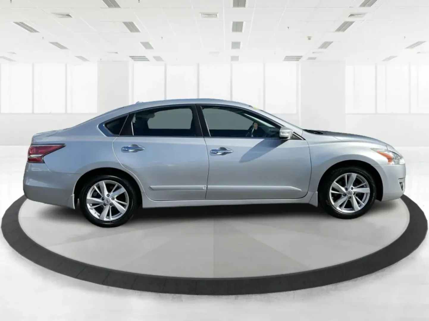 2015 Nissan Altima 2.5 SV (1N4AL3AP8FC) with an 2.5L I-4 DOHC engine, located at 401 Woodman Dr, Riverside, OH, 45431, (937) 908-9800, 39.760899, -84.123421 - **Elevate Your Everyday Life with the 2015 Nissan Altima 2.5 SV from Advantage Car and Credit - Riverside!**<br /> <br /> If you're searching for a vehicle that seamlessly blends comfort, style, and practicality, look no further than this stunning 2015 Nissan Altima 2.5 SV. Perfect for budget-consci - Photo#1