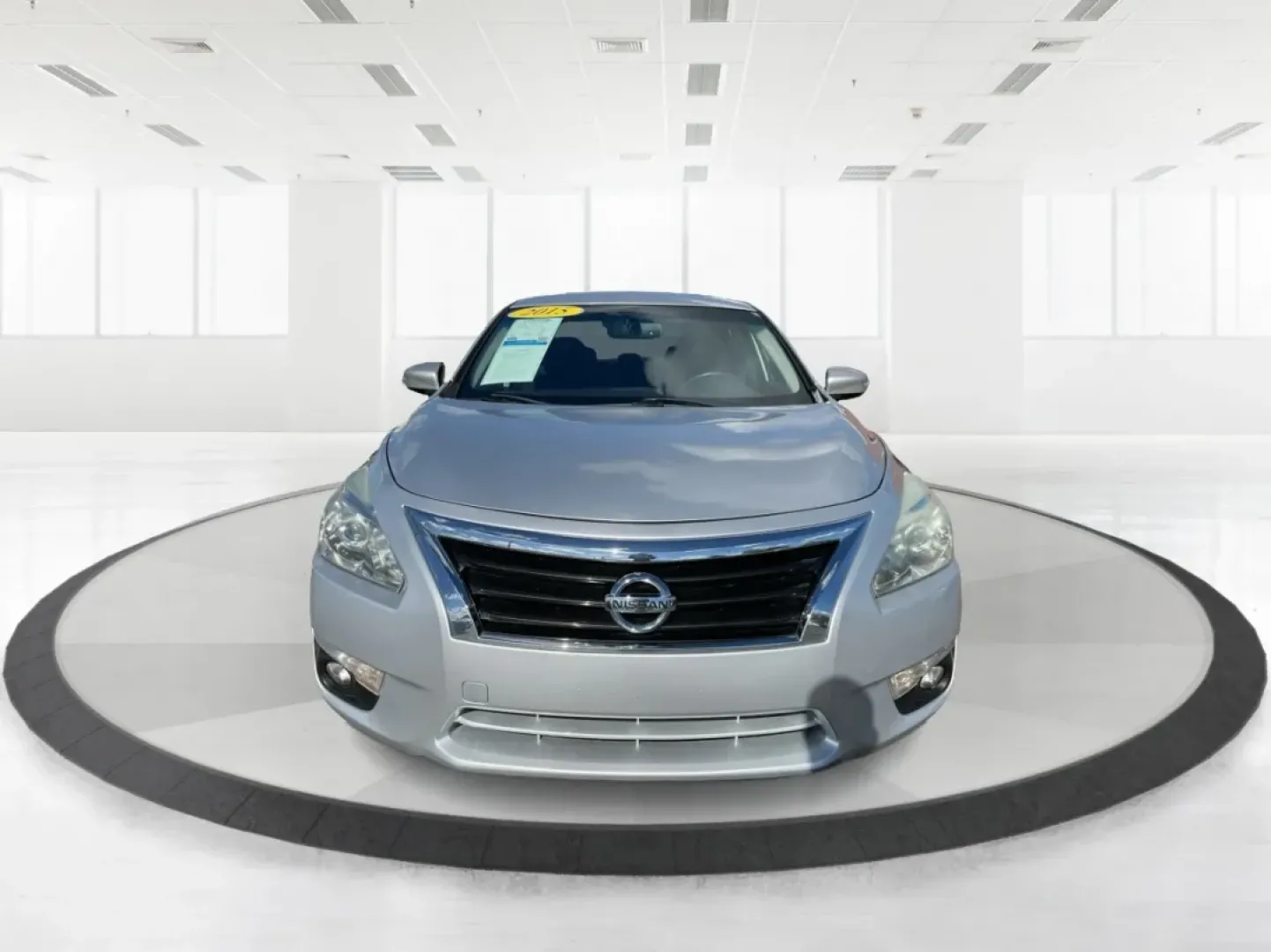 2015 Nissan Altima 2.5 SV (1N4AL3AP8FC) with an 2.5L I-4 DOHC engine, located at 401 Woodman Dr, Riverside, OH, 45431, (937) 908-9800, 39.760899, -84.123421 - **Elevate Your Everyday Life with the 2015 Nissan Altima 2.5 SV from Advantage Car and Credit - Riverside!**<br /> <br /> If you're searching for a vehicle that seamlessly blends comfort, style, and practicality, look no further than this stunning 2015 Nissan Altima 2.5 SV. Perfect for budget-consci - Photo#7