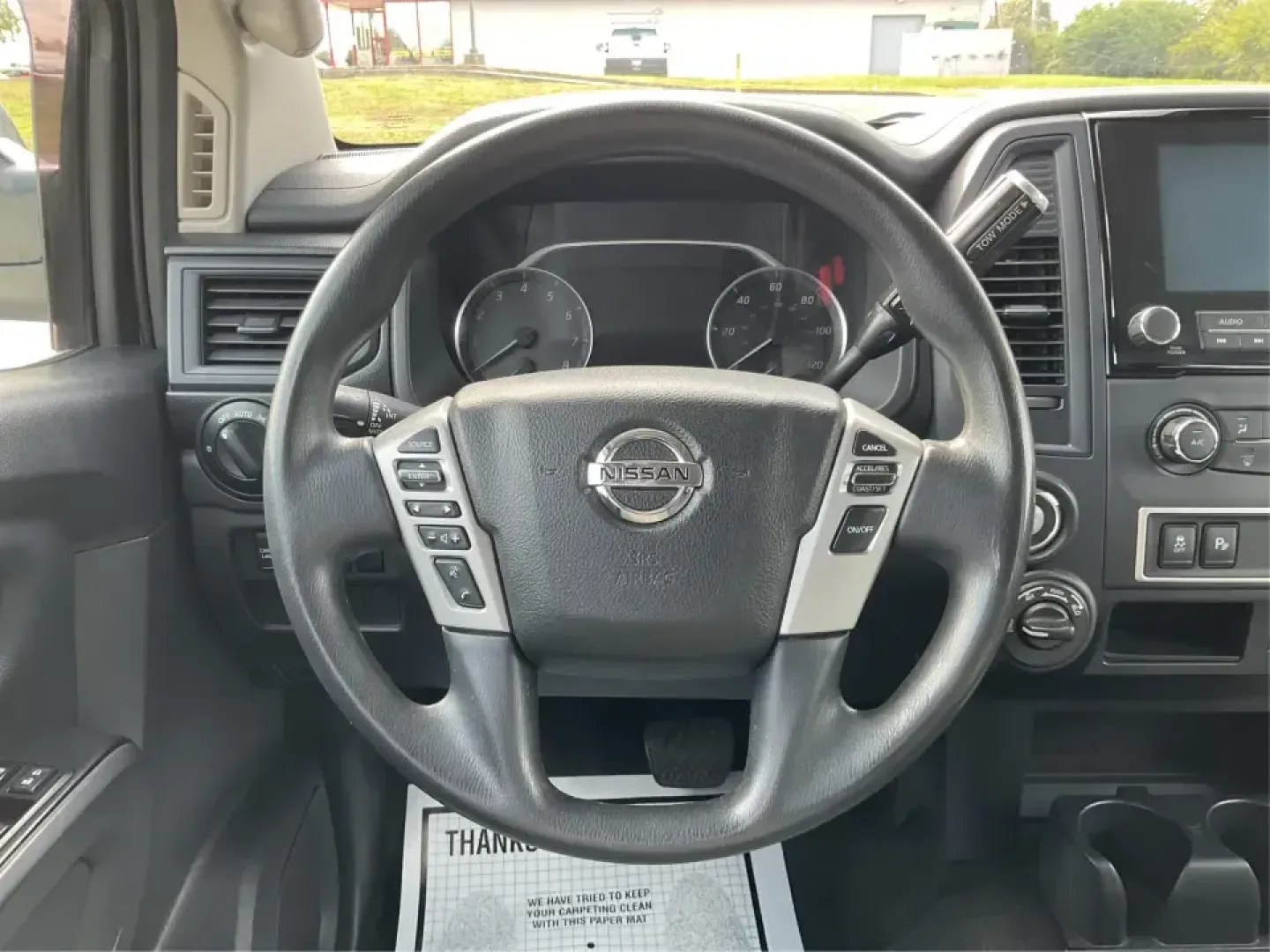 2021 Nissan TITAN Crew Cab S 4x4 (1N6AA1EC4MN) with an Endurance 5.6L V-8 gasoline direct injection engine, 9A transmission, located at 1184 Kauffman Ave, Fairborn, OH, 45324, (937) 908-9800, 39.807072, -84.030914 - Discover ultimate versatility and rugged capability with this 2021 Nissan TITAN Crew Cab S 4x4, now available at Advantage Car and Credit in Piqua, OH. Whether you're navigating the bustling streets of Piqua or heading out for weekend adventures, this truck is designed to adapt to your lifestyle. Pe - Photo#15