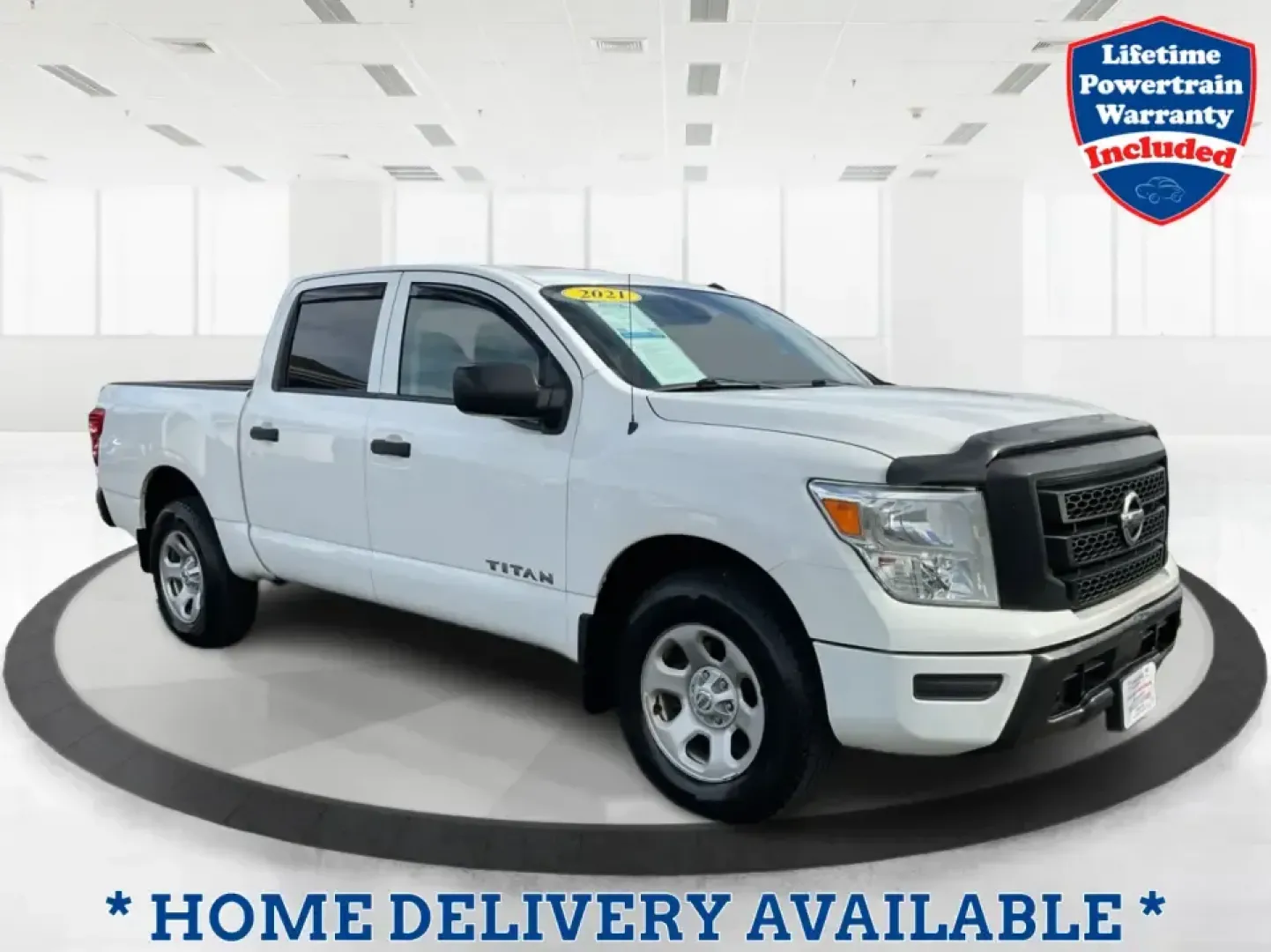 2021 Nissan TITAN Crew Cab S 4x4 (1N6AA1EC4MN) with an Endurance 5.6L V-8 gasoline direct injection engine, 9A transmission, located at 1184 Kauffman Ave, Fairborn, OH, 45324, (937) 908-9800, 39.807072, -84.030914 - Discover ultimate versatility and rugged capability with this 2021 Nissan TITAN Crew Cab S 4x4, now available at Advantage Car and Credit in Piqua, OH. Whether you're navigating the bustling streets of Piqua or heading out for weekend adventures, this truck is designed to adapt to your lifestyle. Pe - Photo#0