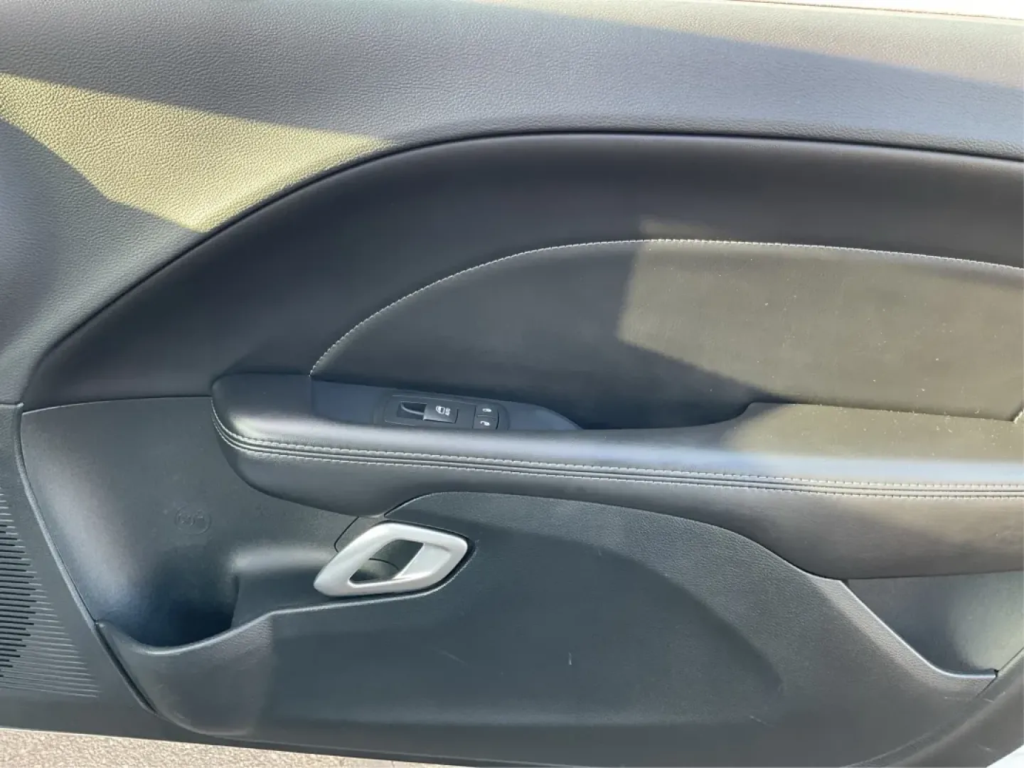 2018 Dodge Challenger SXT Plus (2C3CDZAG0JH) with an Pentastar 3.6L V-6 DOHC engine, located at 8750 N County Rd 25A, Piqua, OH, 45356, (937) 908-9800, 40.164391, -84.232513 - Unleash your inner road warrior with the 2018 Dodge Challenger SXT Plus, the perfect blend of power, style, and everyday functionality. Whether you're tackling the daily commute or planning weekend adventures with friends, this stunning coupe ensures you do it in comfort and confidence. Located at A - Photo#20