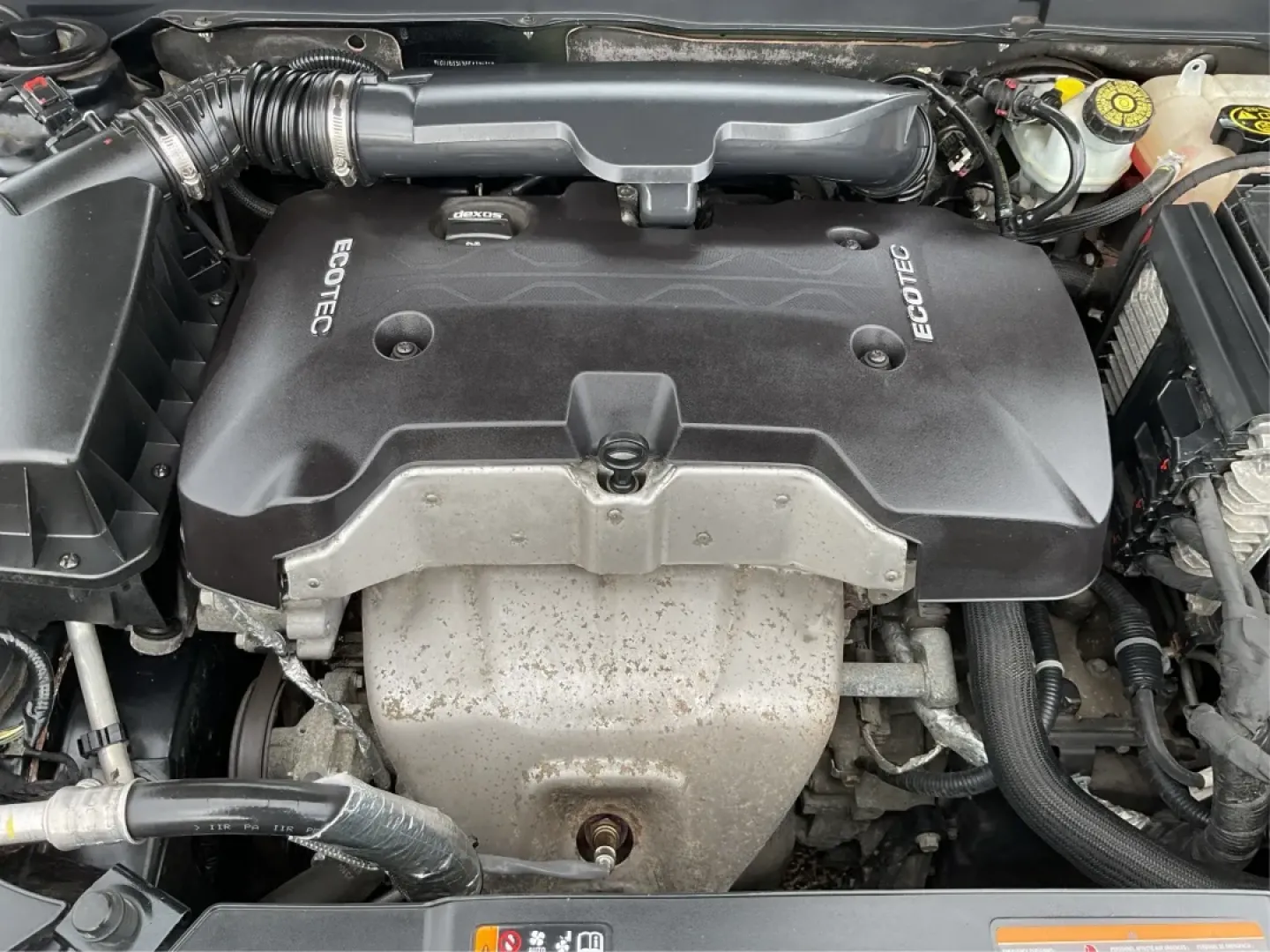 2014 Chevrolet Malibu 1LS (1G11B5SLXEF) with an ECOTEC 2.5L I-4 gasoline direct injection engine, located at 880 E. National Road, Vandalia, OH, 45377, (937) 908-9800, 39.891918, -84.183594 - **Discover Your Next Adventure with the 2014 Chevrolet Malibu at Advantage Car and Credit - Vandalia!**<br /> <br /> Are you on the lookout for a reliable, stylish vehicle that fits seamlessly into your busy lifestyle? Look no further! The 2014 Chevrolet Malibu 1LS is your perfect companion for dail - Photo#11