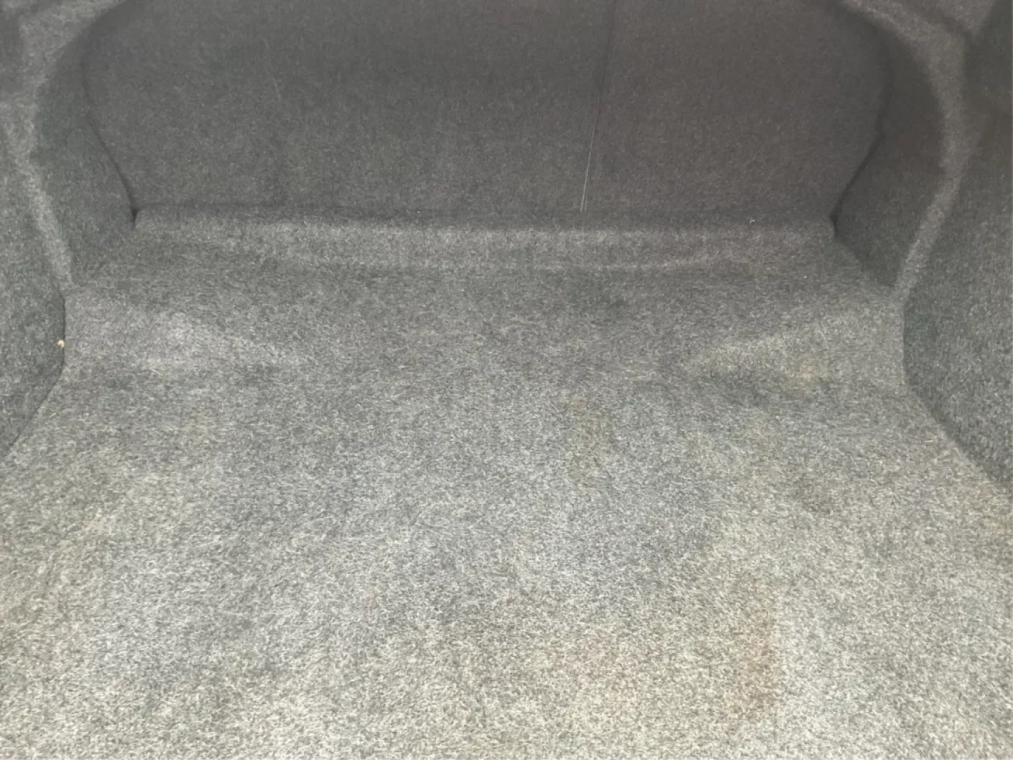 2014 Chevrolet Malibu 1LS (1G11B5SLXEF) with an ECOTEC 2.5L I-4 gasoline direct injection engine, located at 880 E. National Road, Vandalia, OH, 45377, (937) 908-9800, 39.891918, -84.183594 - **Discover Your Next Adventure with the 2014 Chevrolet Malibu at Advantage Car and Credit - Vandalia!**<br /> <br /> Are you on the lookout for a reliable, stylish vehicle that fits seamlessly into your busy lifestyle? Look no further! The 2014 Chevrolet Malibu 1LS is your perfect companion for dail - Photo#12